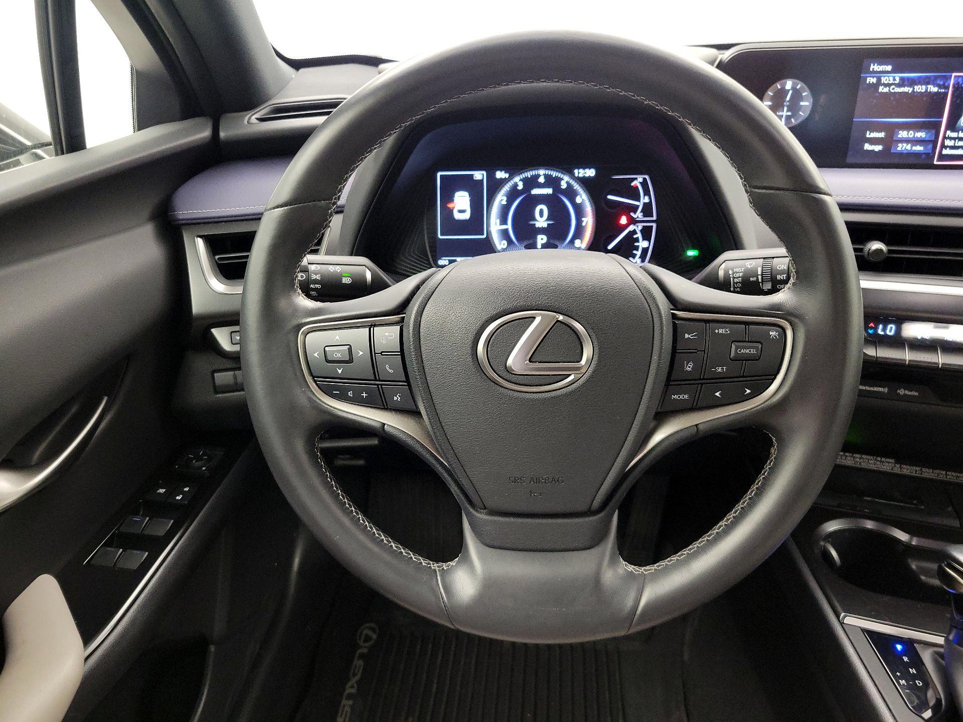 Thumbnail: 2021 Lexus UX - 10