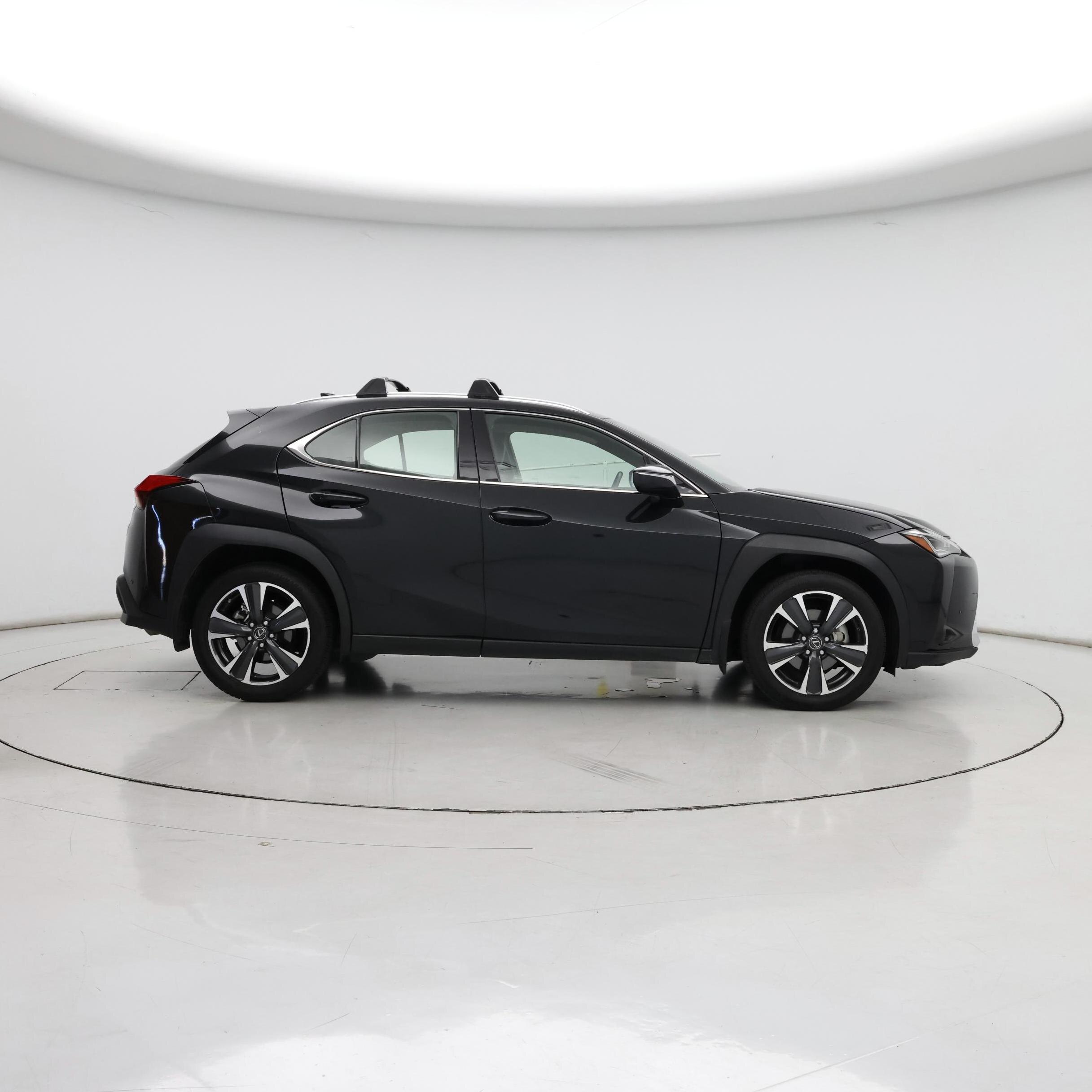 Thumbnail: 2021 Lexus UX - 7