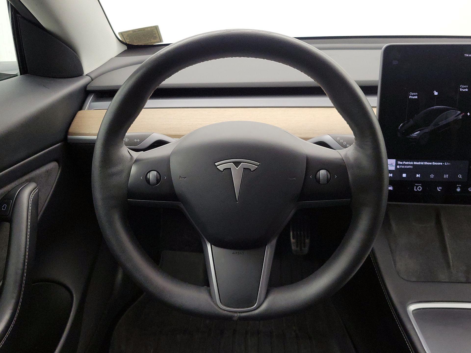 Thumbnail: 2021 Tesla Model 3 - 10