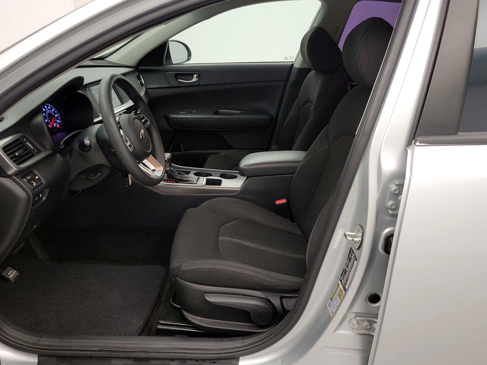 Thumbnail: 2019 Kia Optima - 11