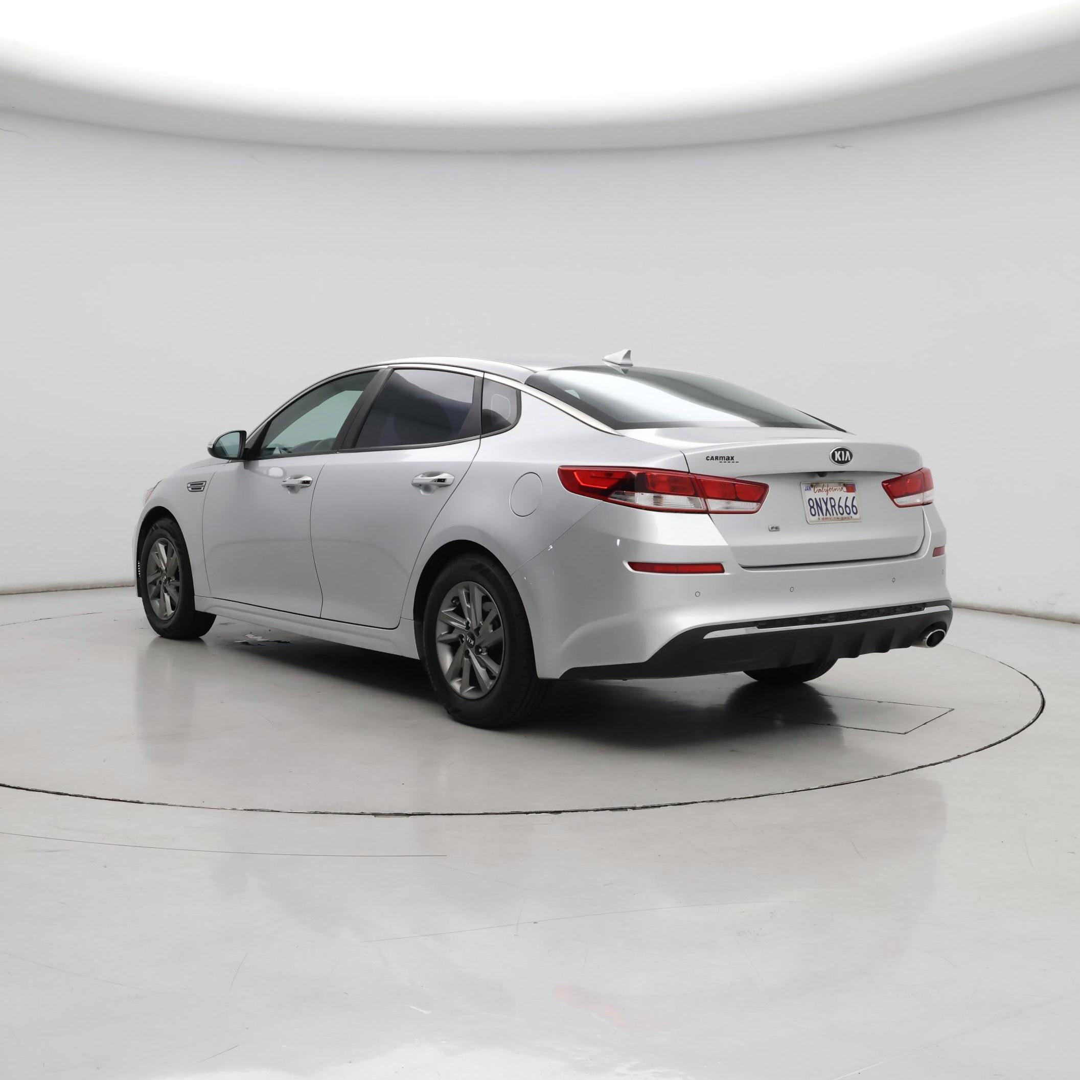 Thumbnail: 2019 Kia Optima - 2