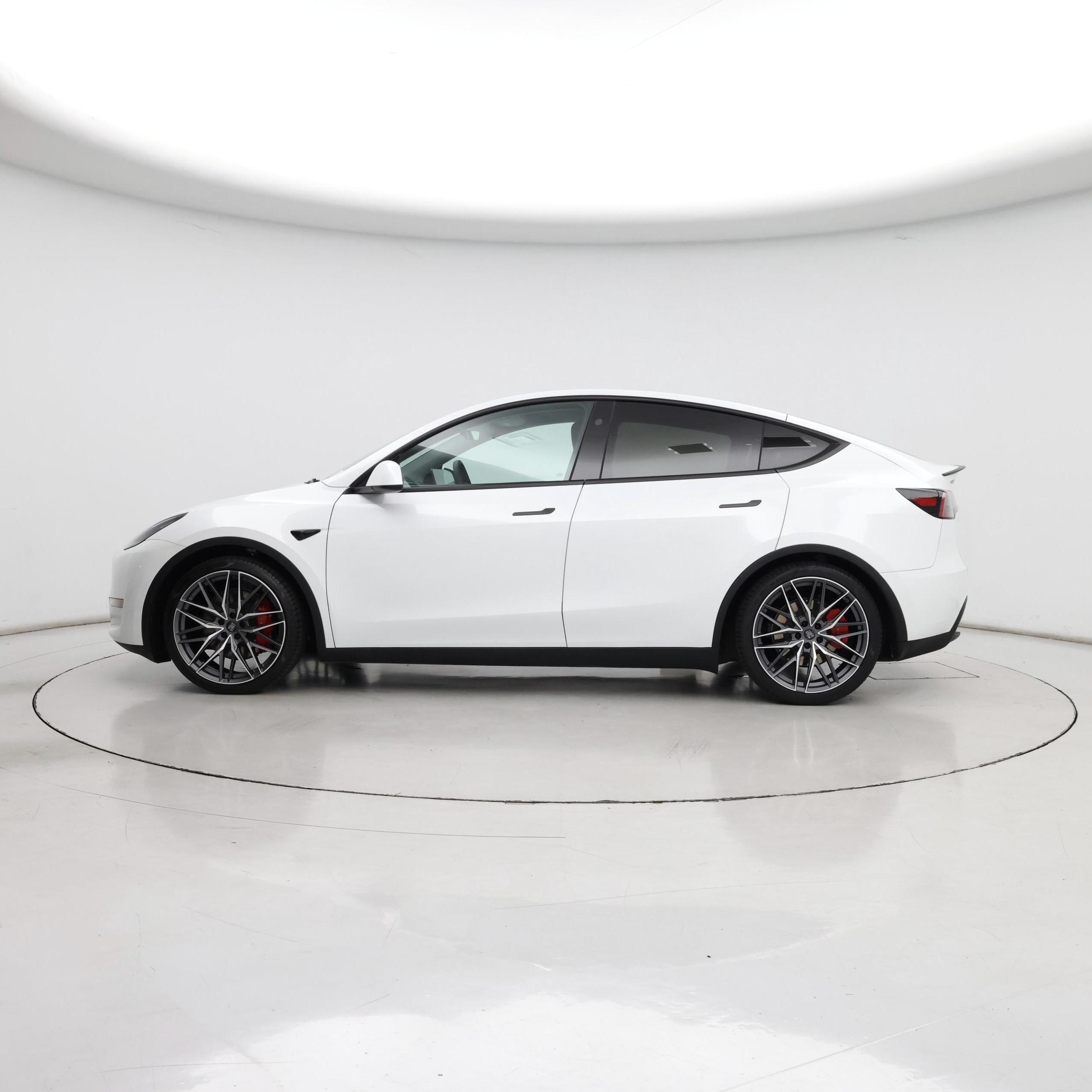 Thumbnail: 2024 Tesla Model Y - 3