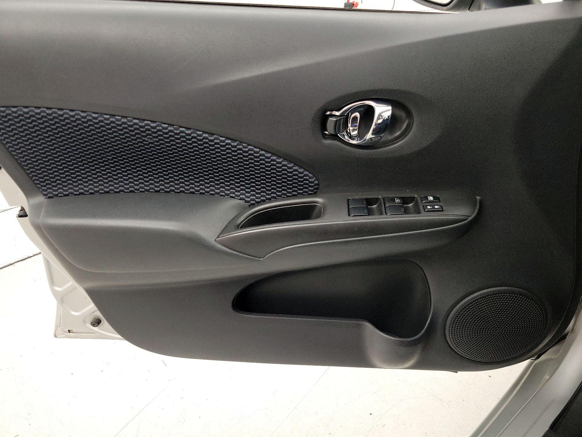 Thumbnail: 2015 Nissan Versa Note - 12