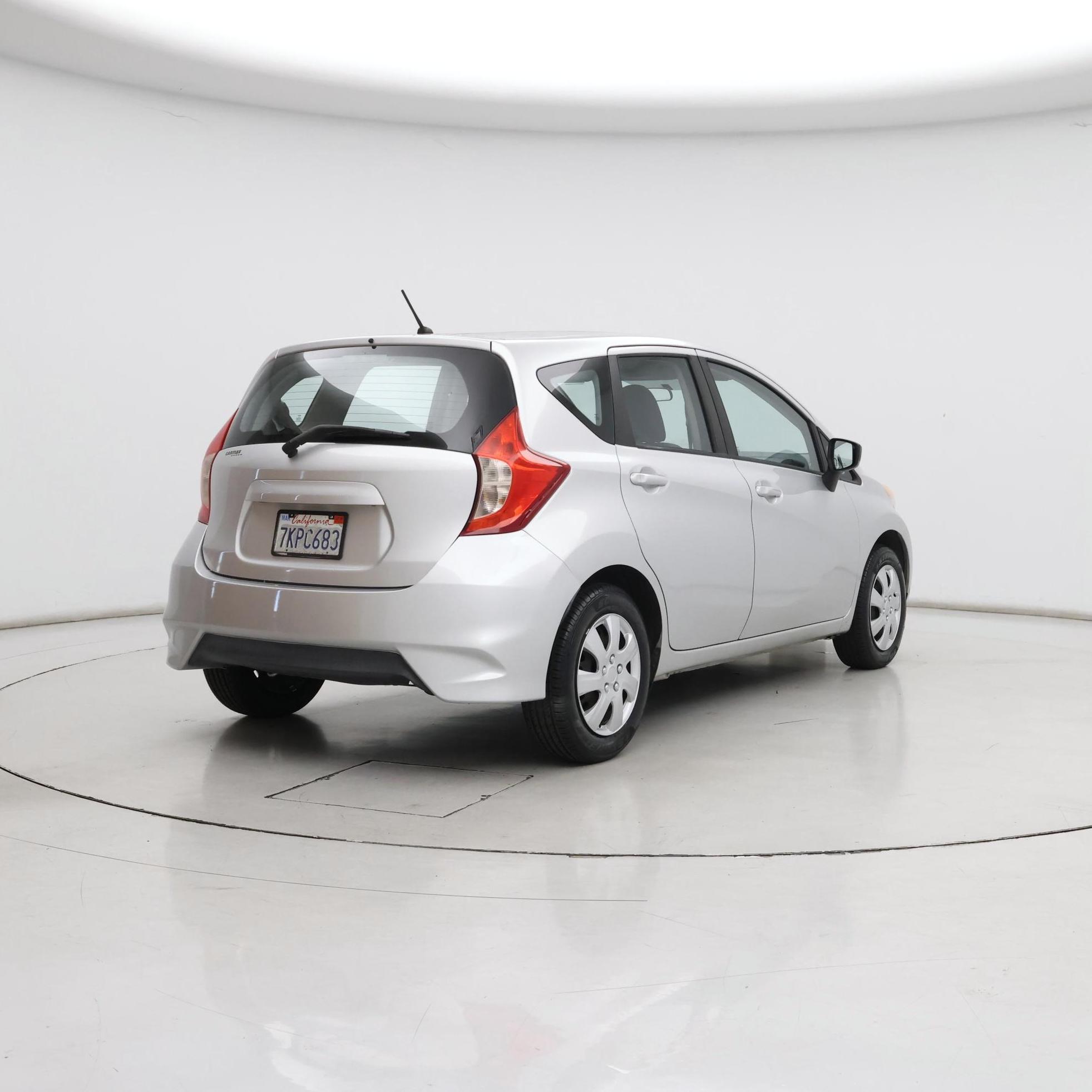 Thumbnail: 2015 Nissan Versa Note - 8