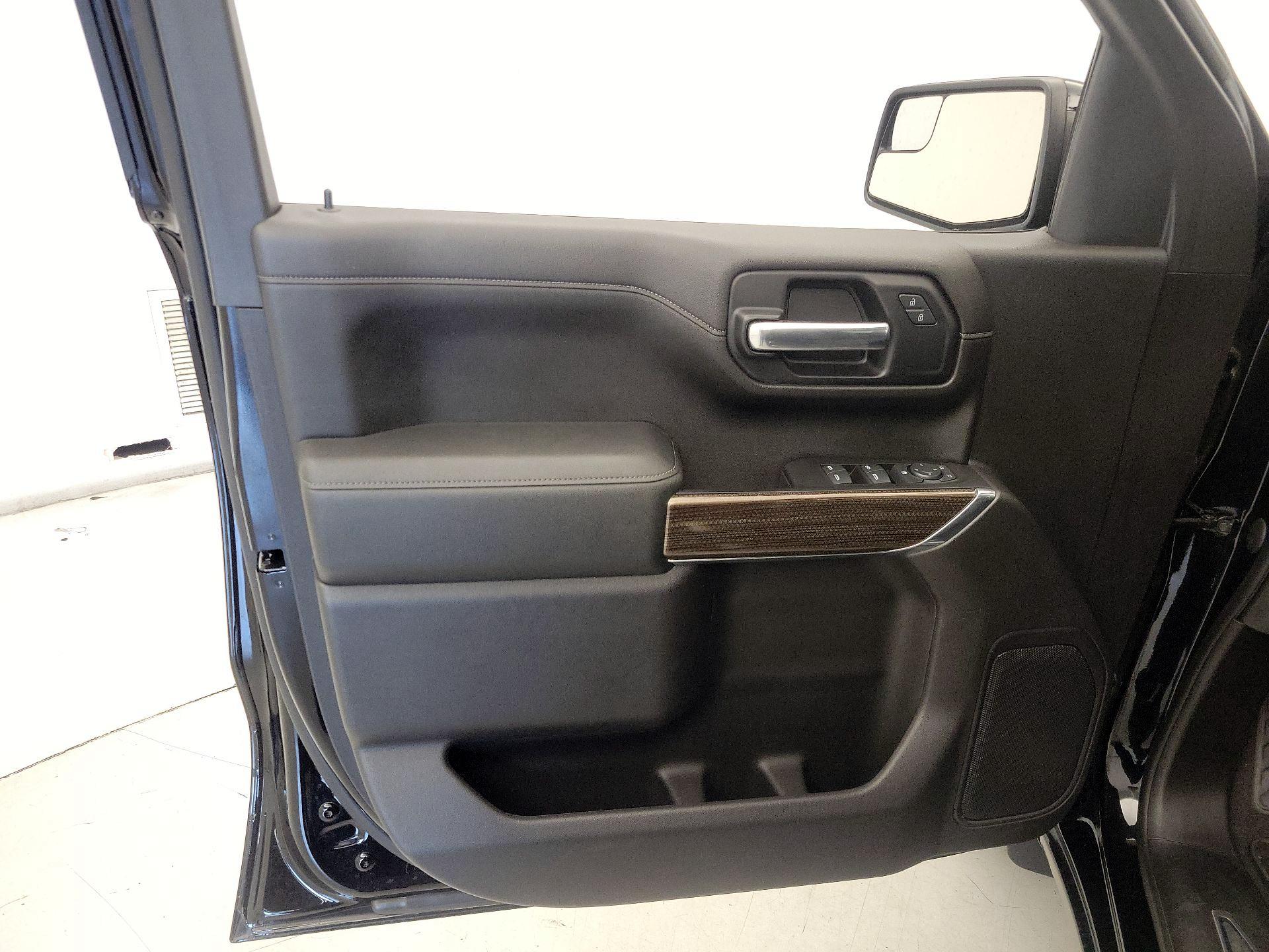 Thumbnail: 2019 Chevrolet Silverado 1500 - 12