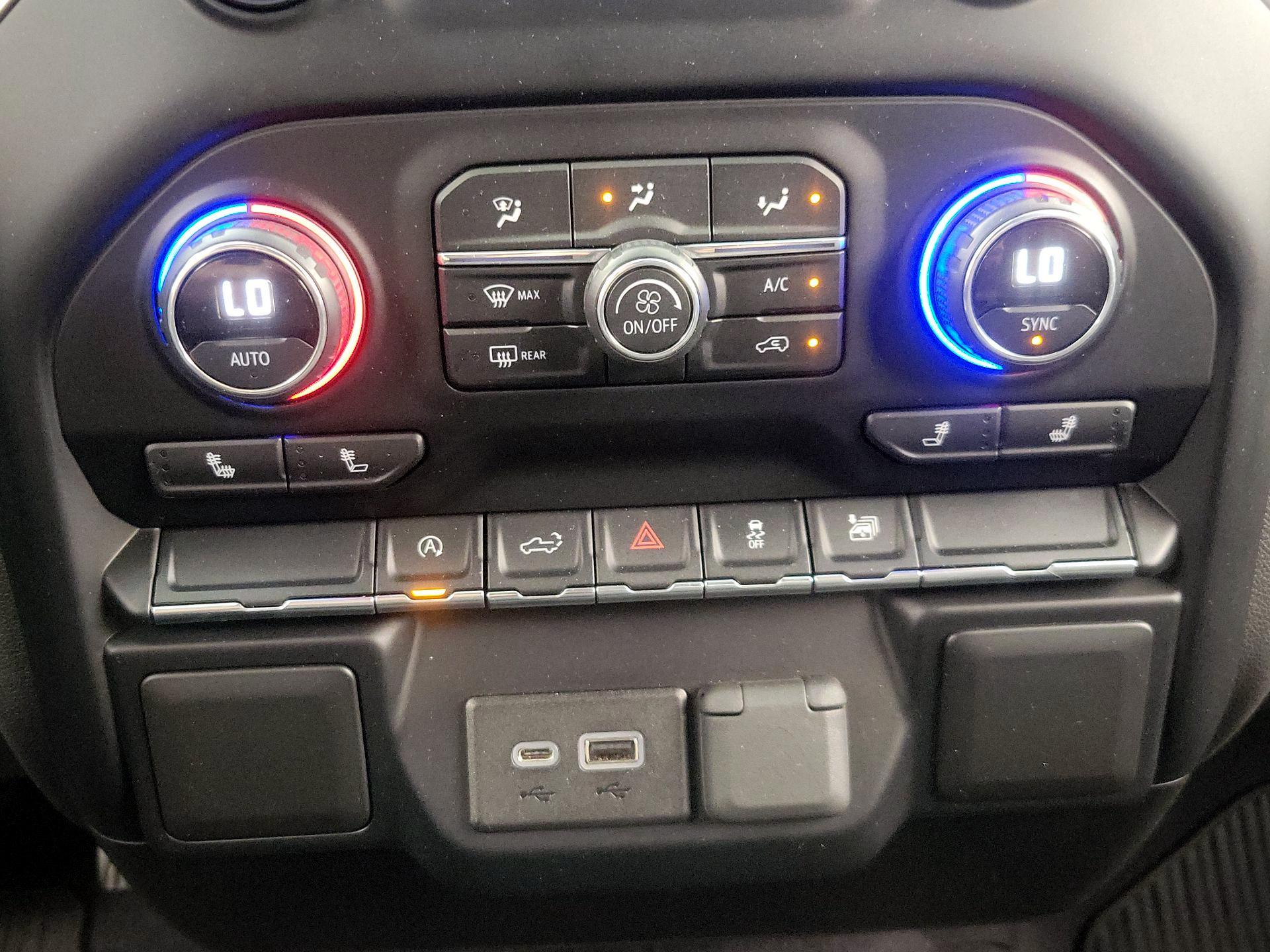 Thumbnail: 2019 Chevrolet Silverado 1500 - 16