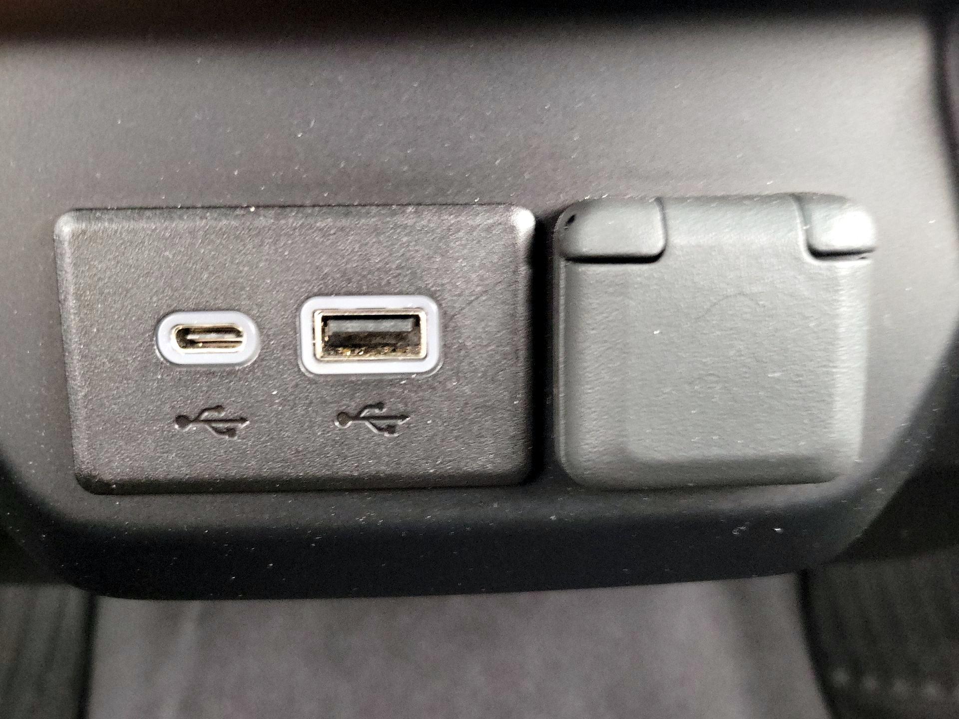 Thumbnail: 2019 Chevrolet Silverado 1500 - 18