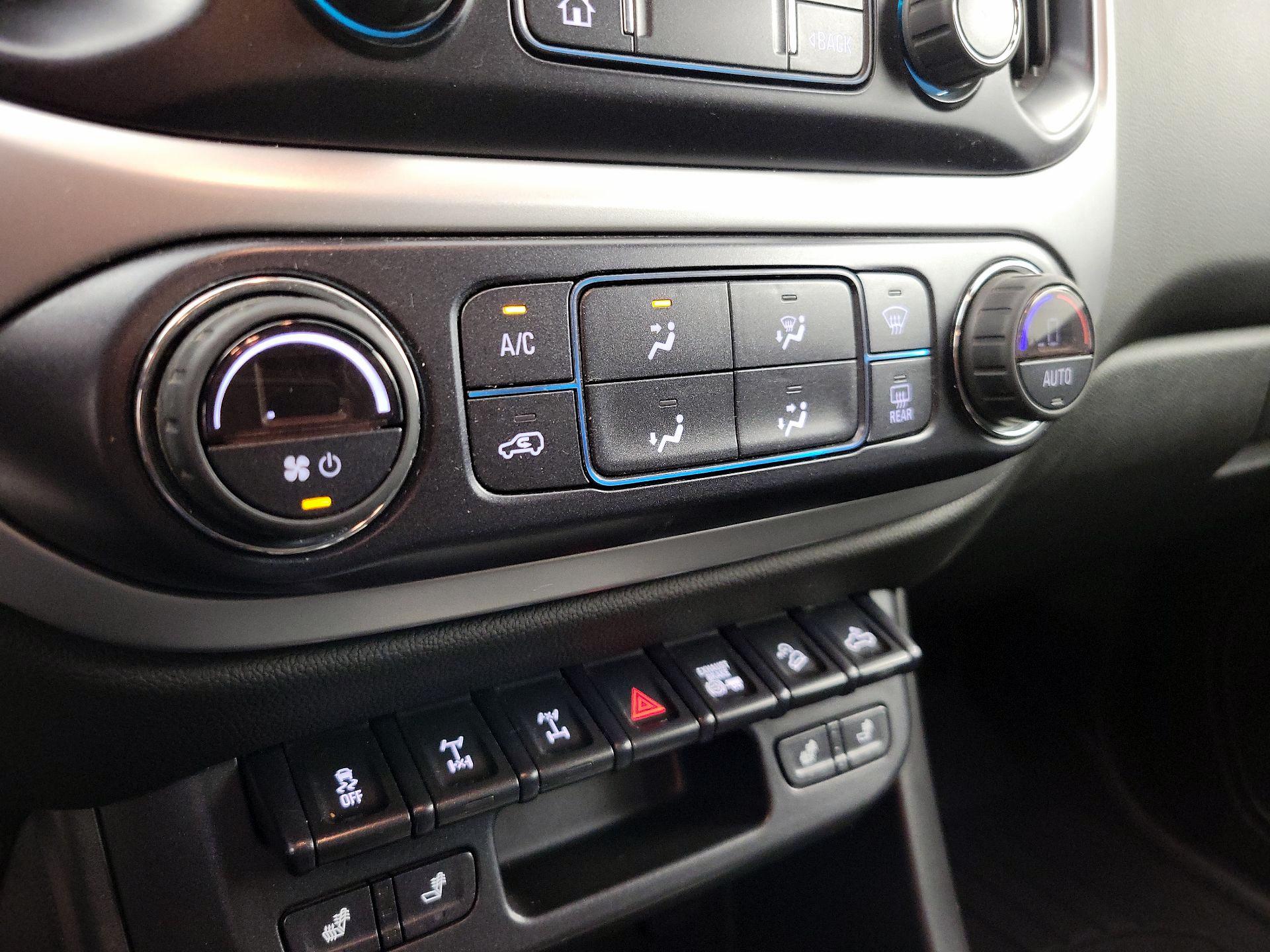 Thumbnail: 2020 Chevrolet Colorado - 16