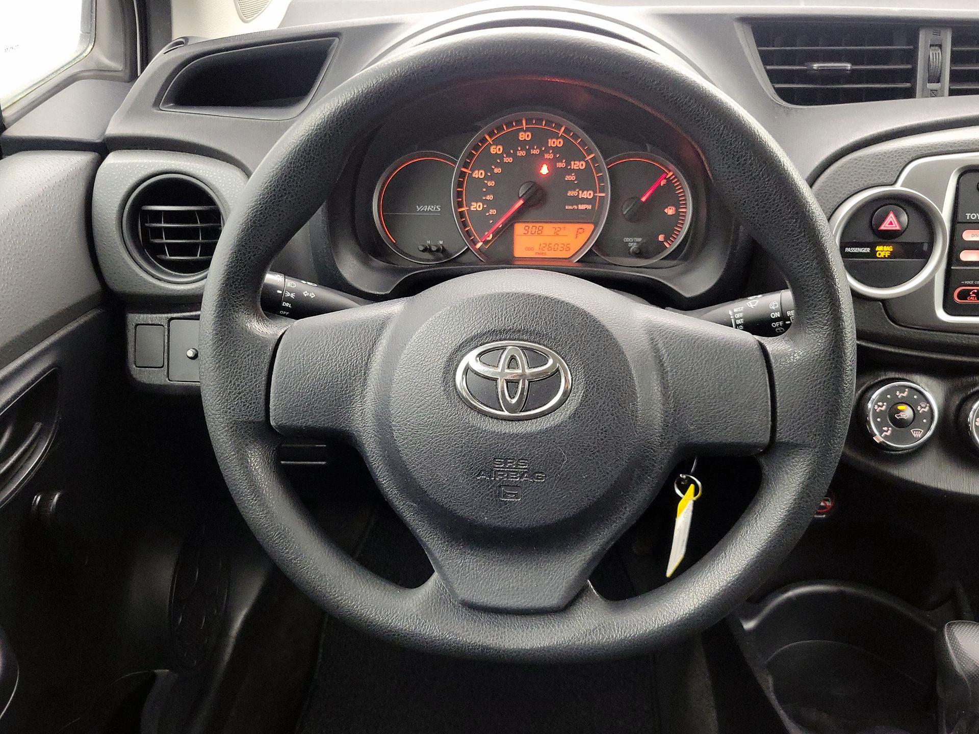 Thumbnail: 2014 Toyota Yaris - 10