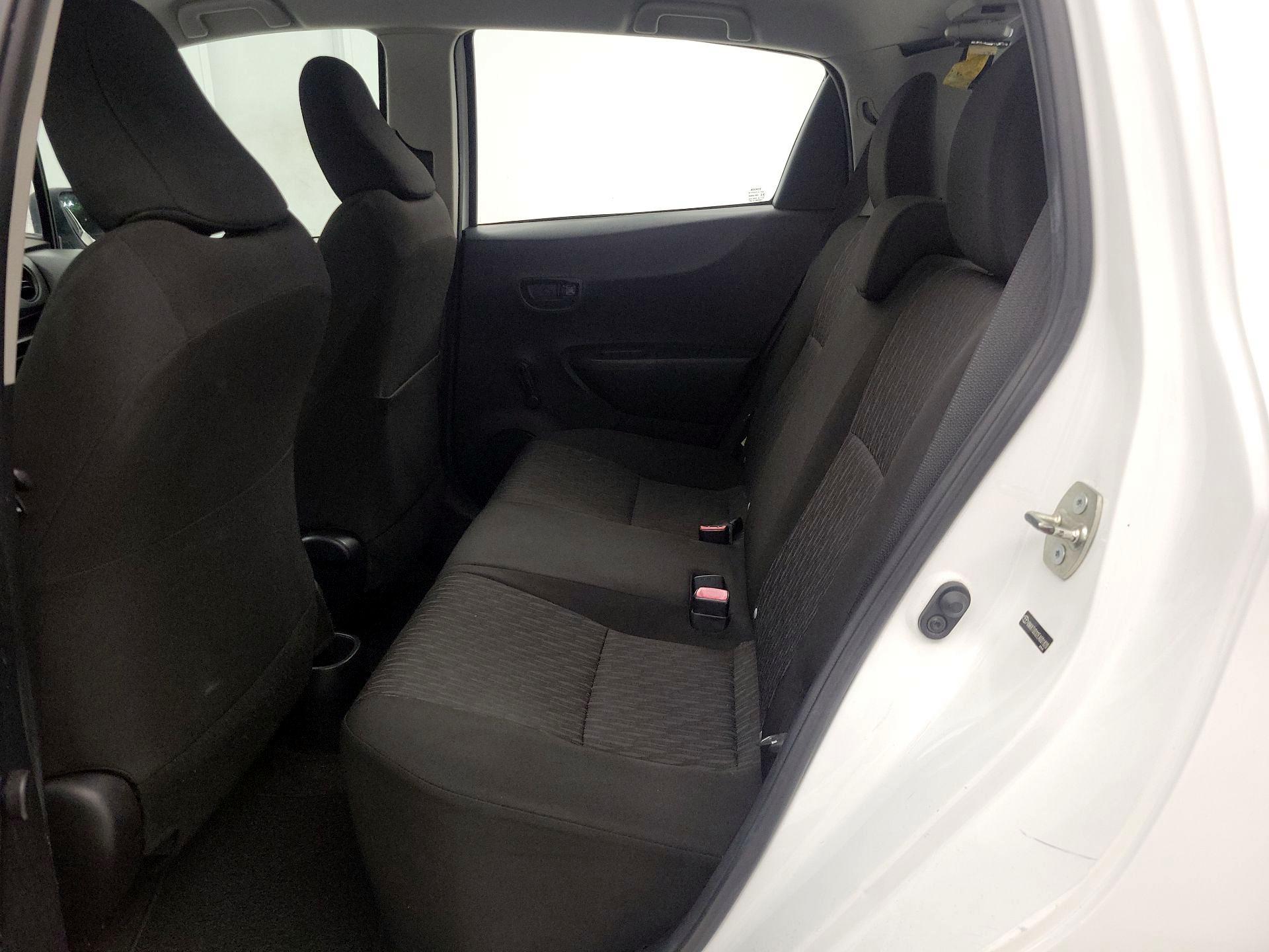 Thumbnail: 2014 Toyota Yaris - 17