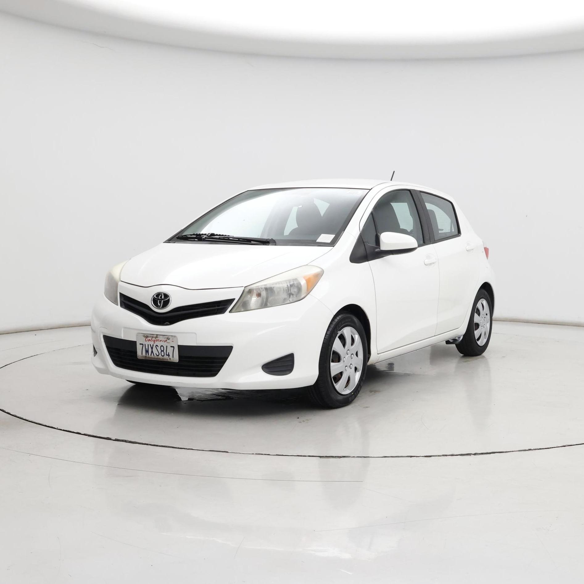 Thumbnail: 2014 Toyota Yaris - 4