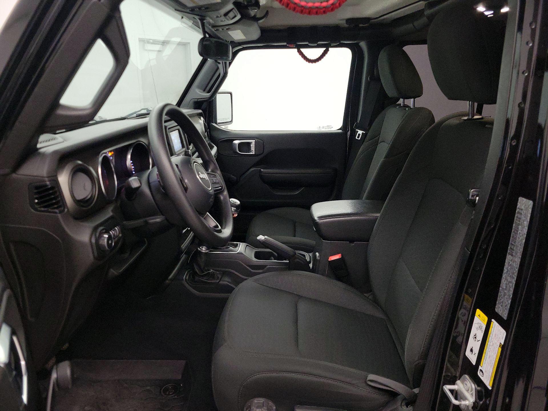 Thumbnail: 2019 Jeep Wrangler - 11