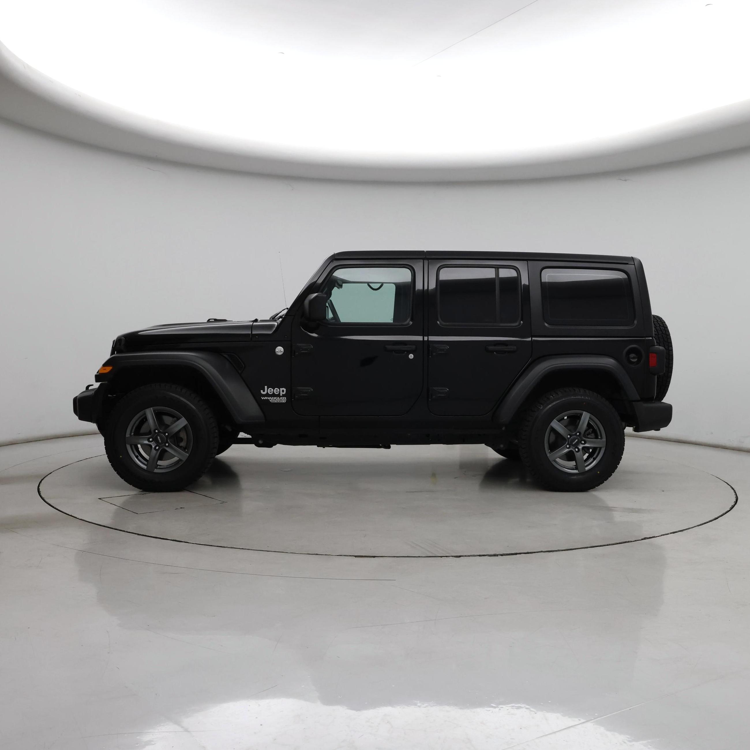 Thumbnail: 2019 Jeep Wrangler - 3