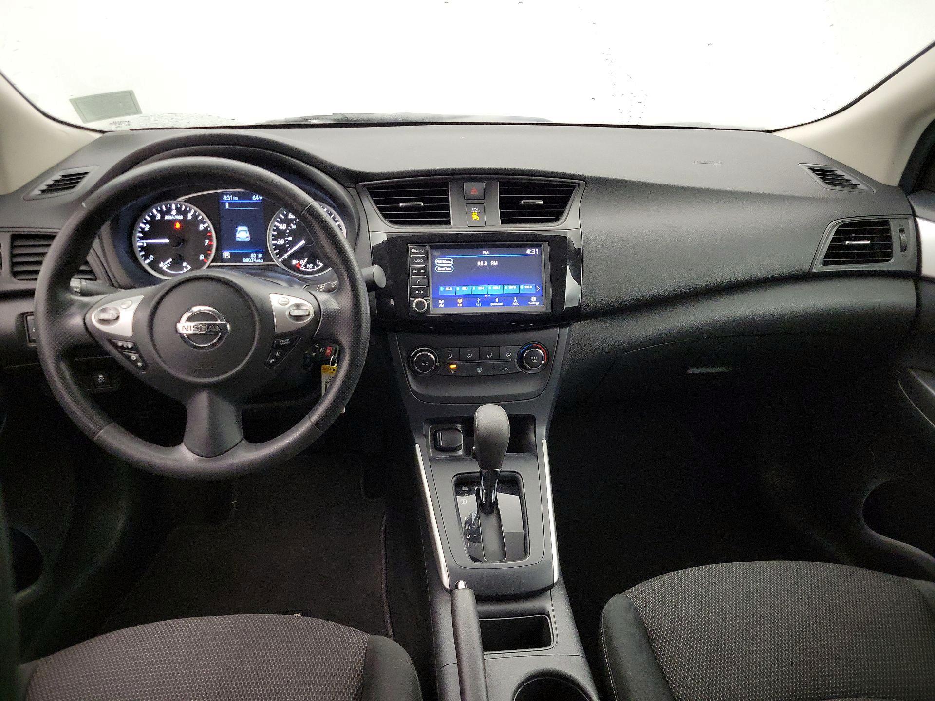 Thumbnail: 2019 Nissan Sentra - 9