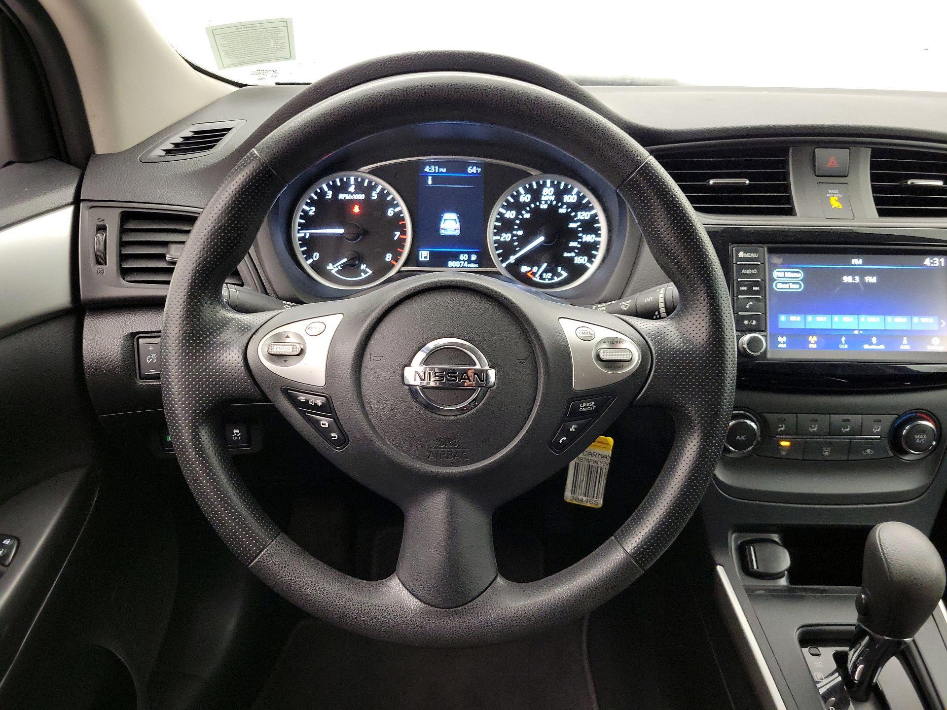 Thumbnail: 2019 Nissan Sentra - 10