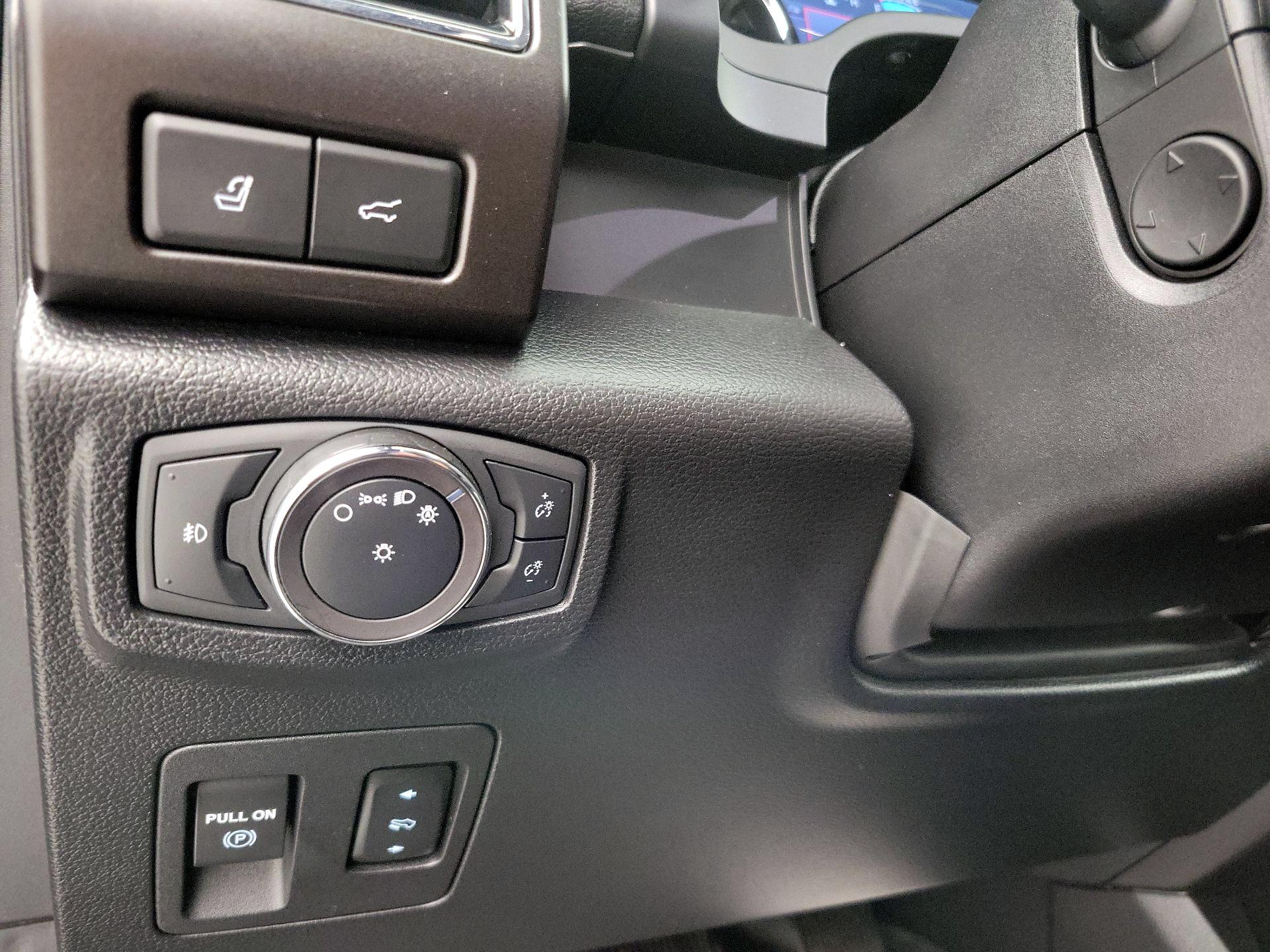 Thumbnail: 2019 Ford Expedition - 13