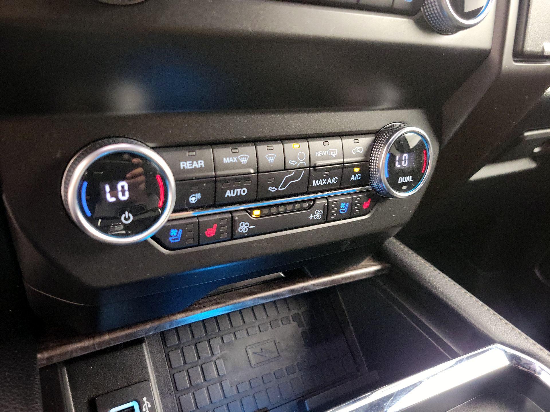 Thumbnail: 2019 Ford Expedition - 17