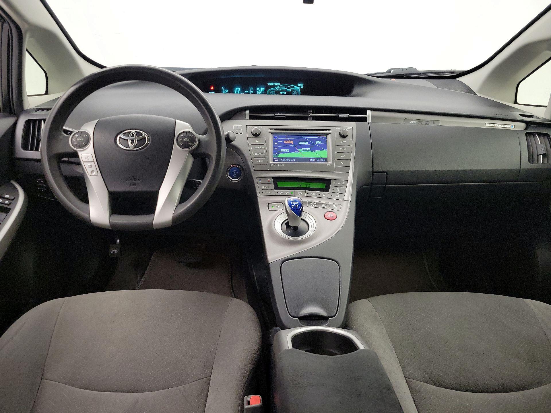 Thumbnail: 2015 Toyota Prius - 9