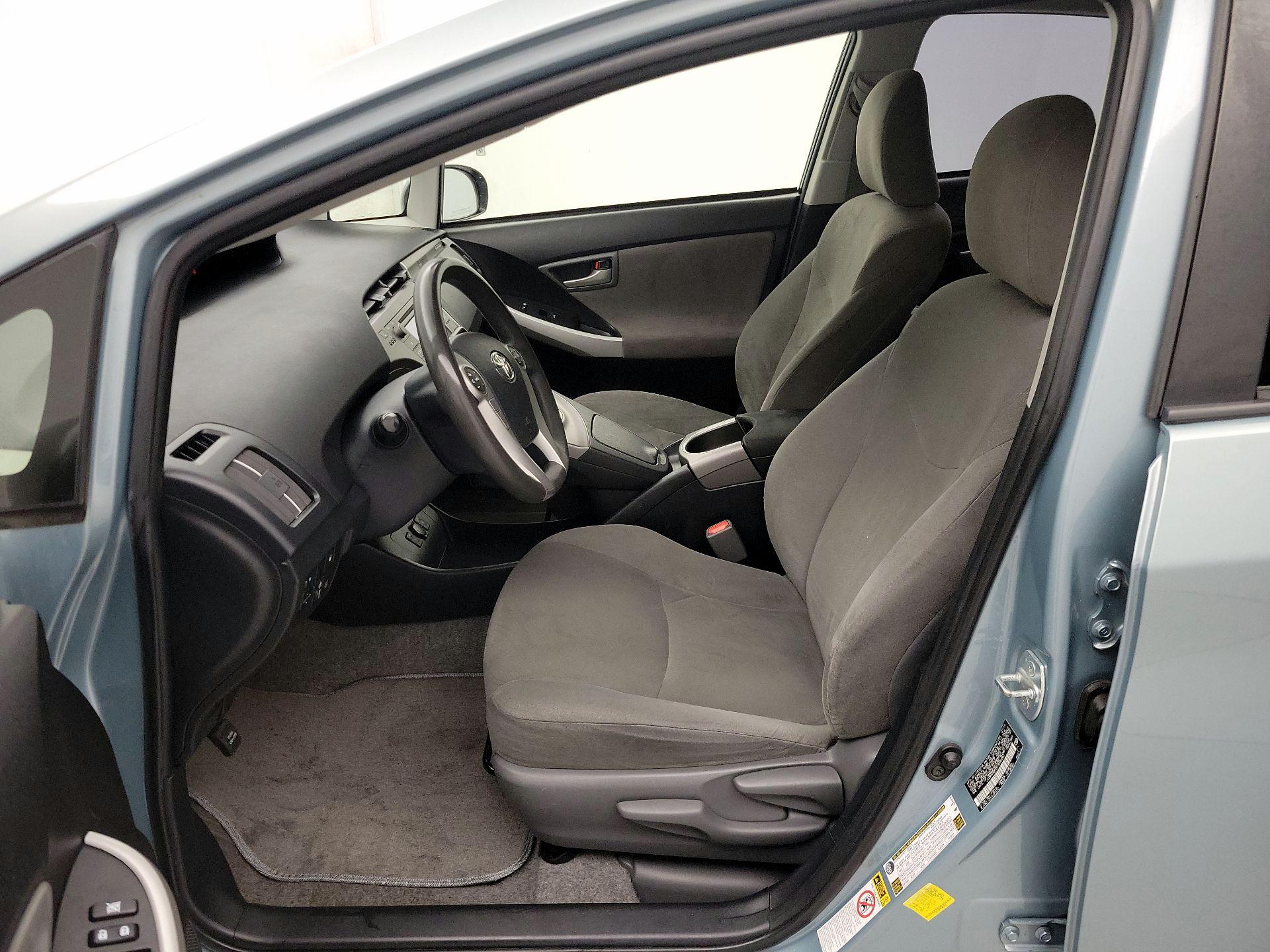 Thumbnail: 2015 Toyota Prius - 11