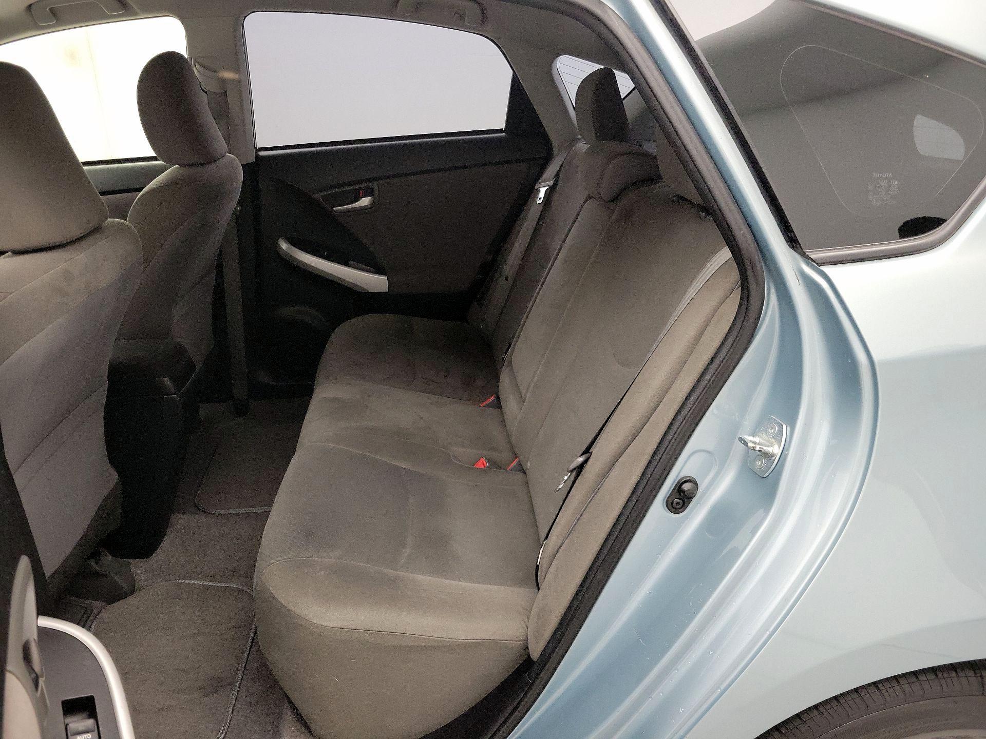 Thumbnail: 2015 Toyota Prius - 20