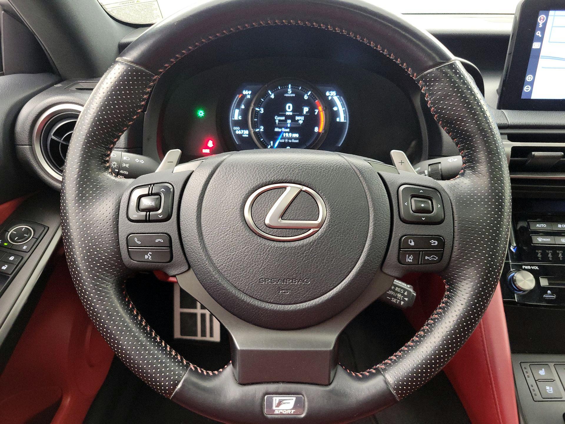 Thumbnail: 2022 Lexus IS - 10