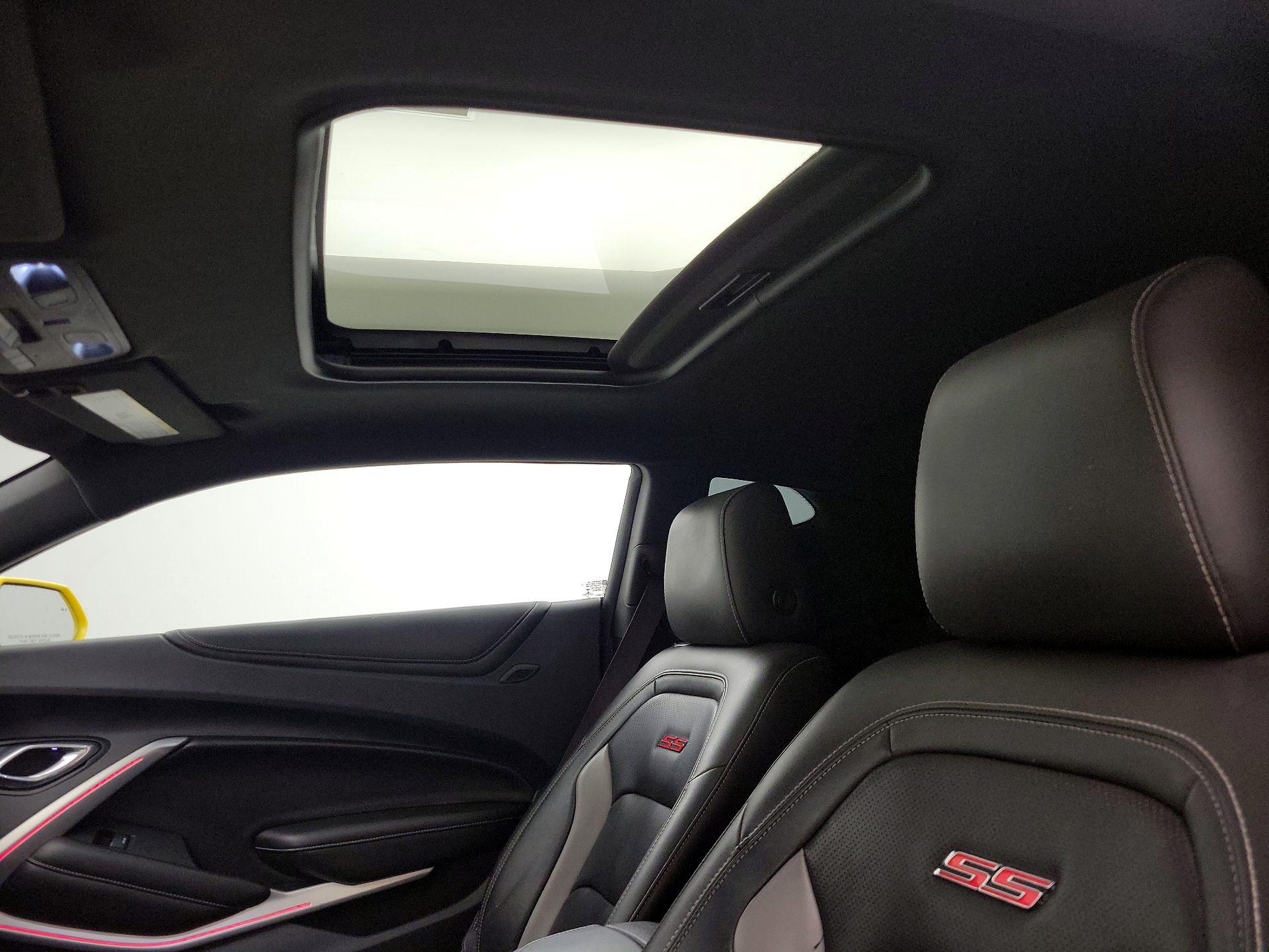 Thumbnail: 2016 Chevrolet Camaro - 19