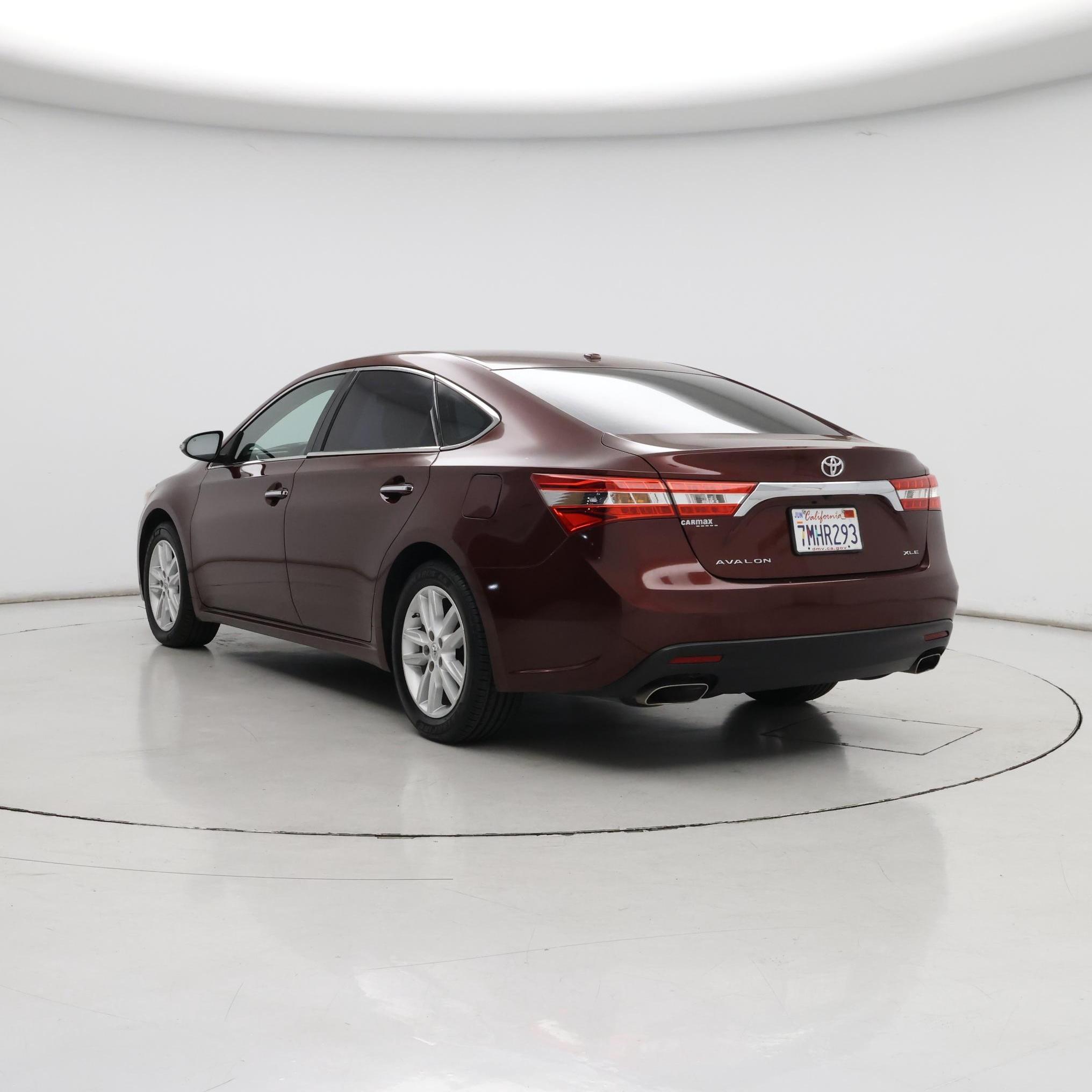 Thumbnail: 2015 Toyota Avalon - 2