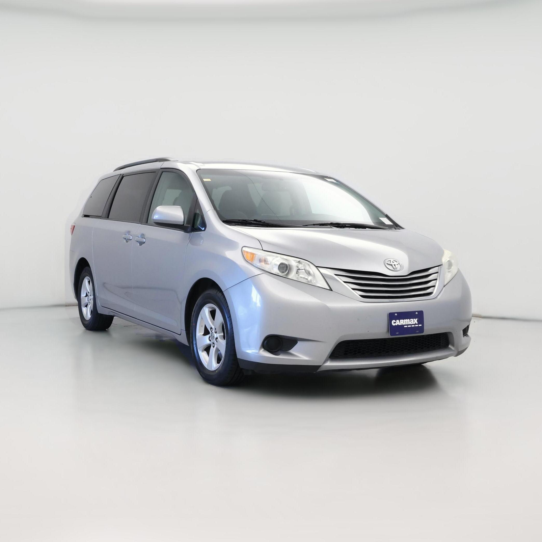 Thumbnail: 2017 Toyota Sienna - 1