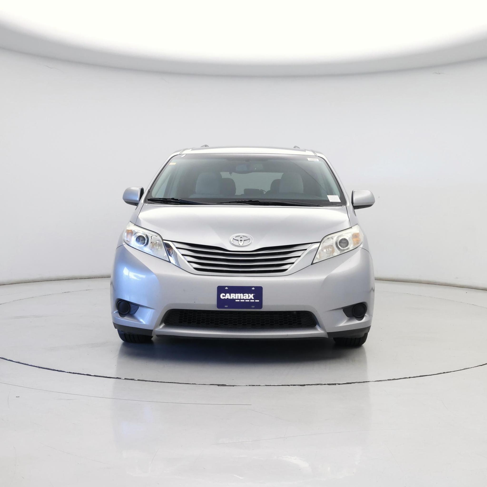 Thumbnail: 2017 Toyota Sienna - 5