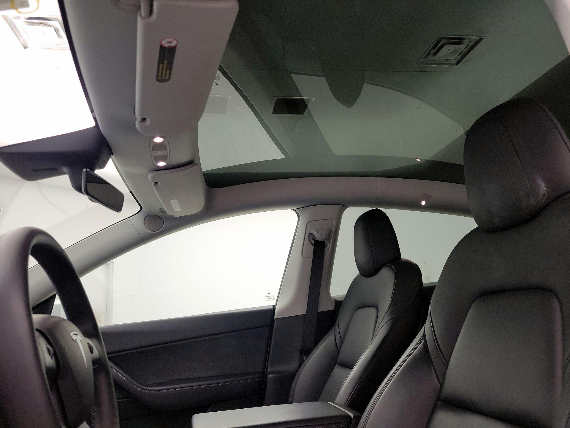 Thumbnail: 2022 Tesla Model Y - 18