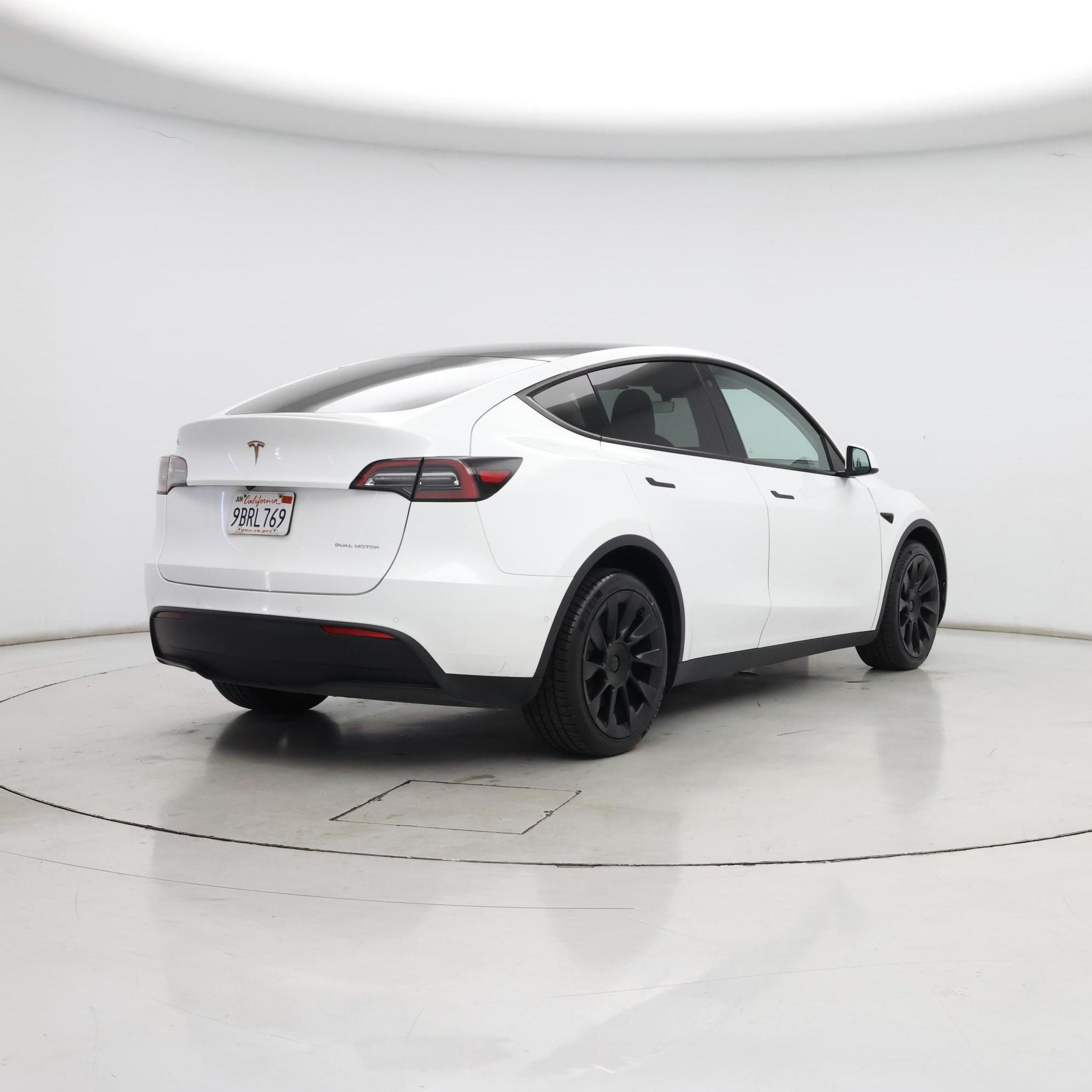 Thumbnail: 2022 Tesla Model Y - 8
