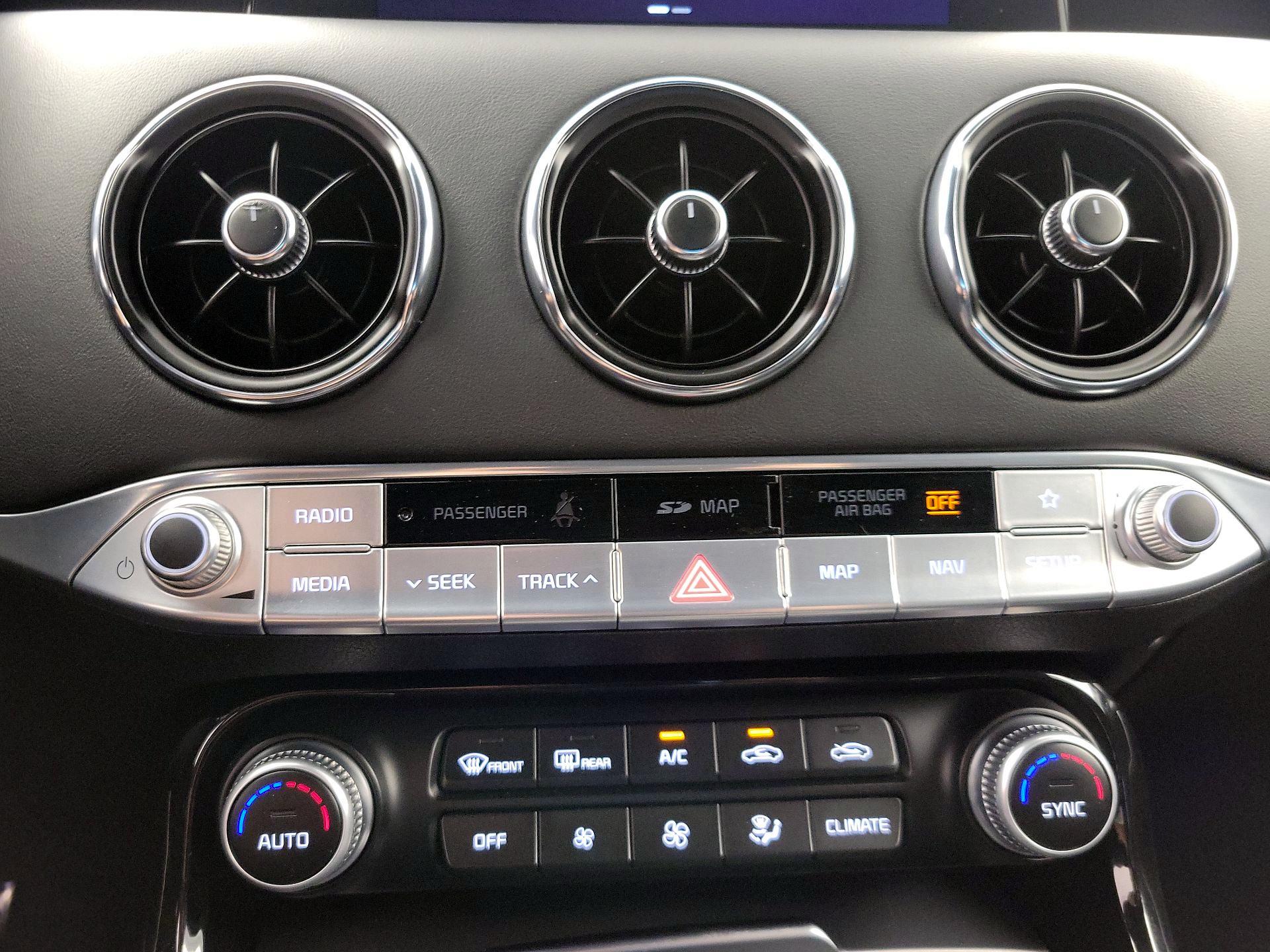Thumbnail: 2019 Kia Stinger - 17