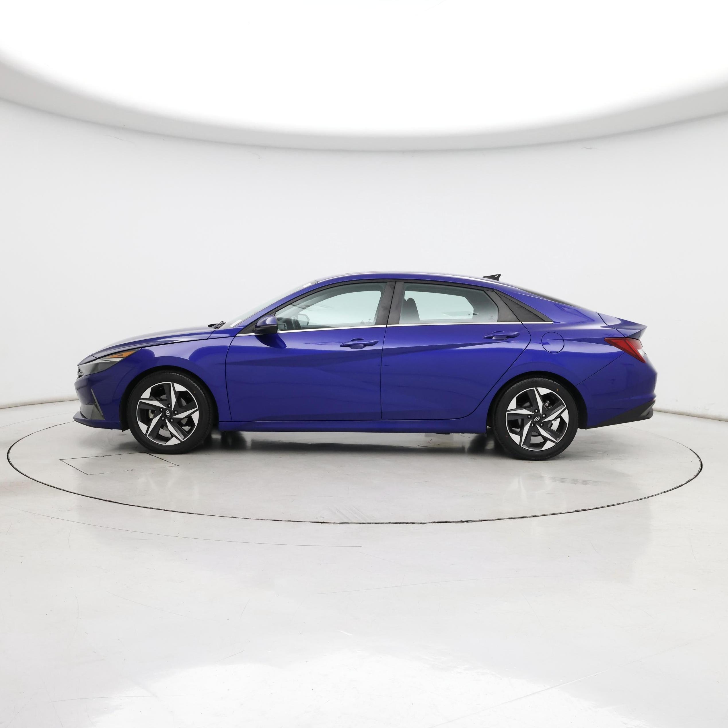 Thumbnail: 2021 Hyundai Elantra - 3
