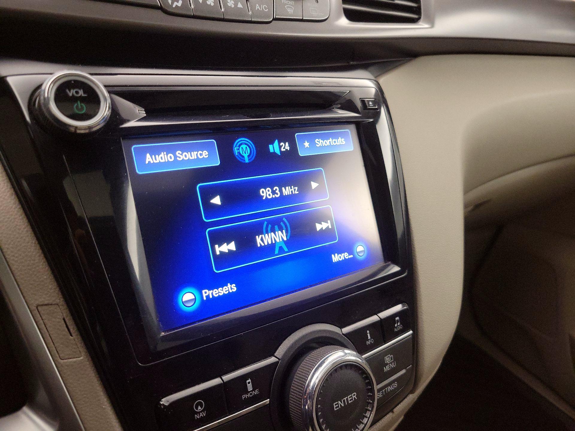 Thumbnail: 2015 Honda Odyssey - 15