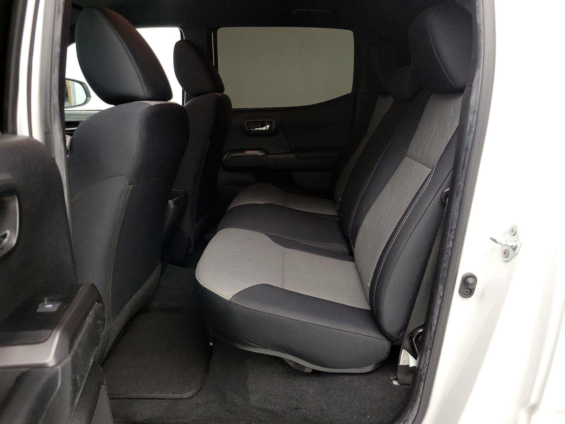 Thumbnail: 2022 Toyota Tacoma - 19