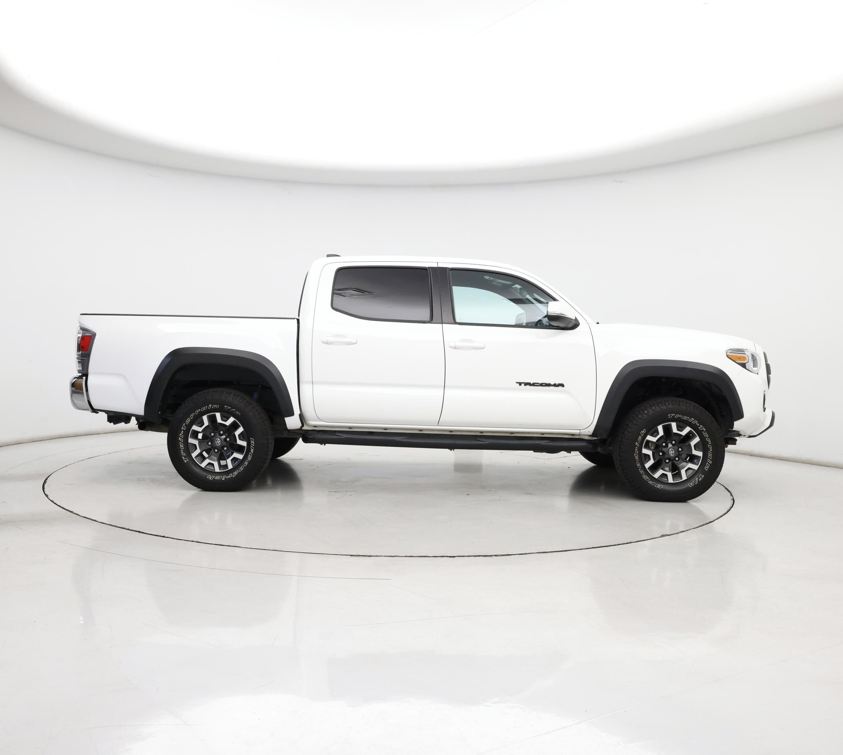 Thumbnail: 2022 Toyota Tacoma - 7