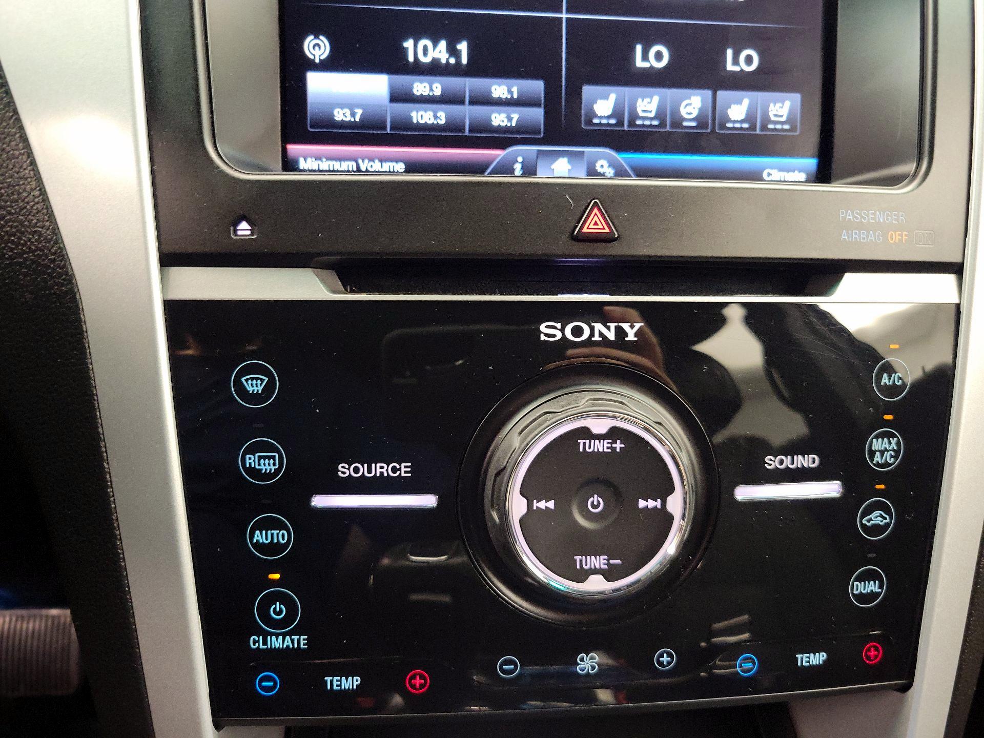Thumbnail: 2014 Ford Explorer - 16