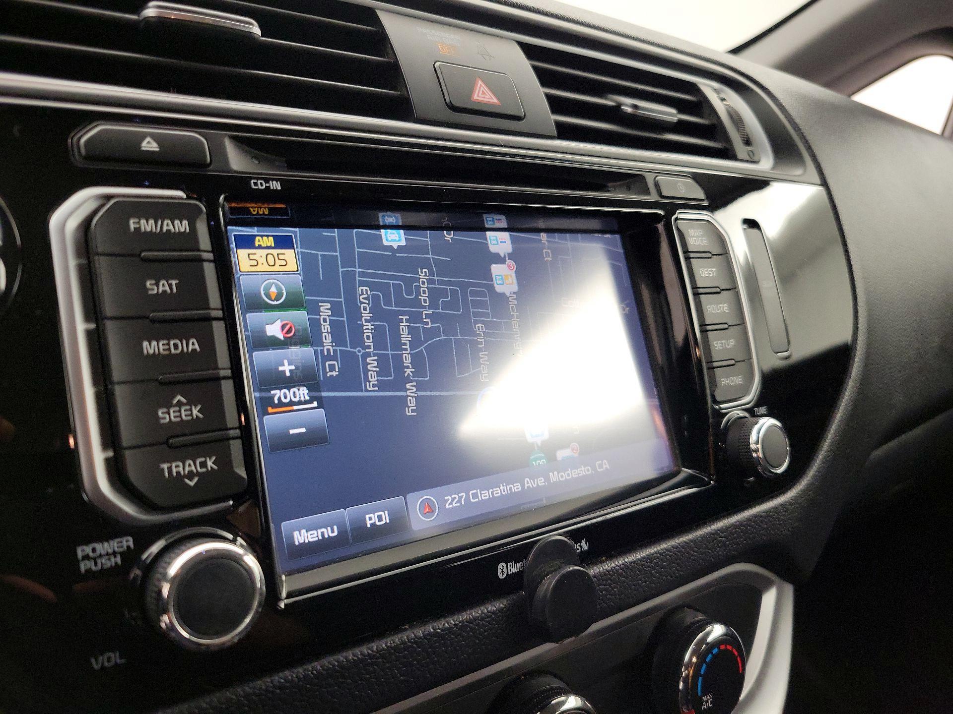 Thumbnail: 2016 Kia Rio - 14
