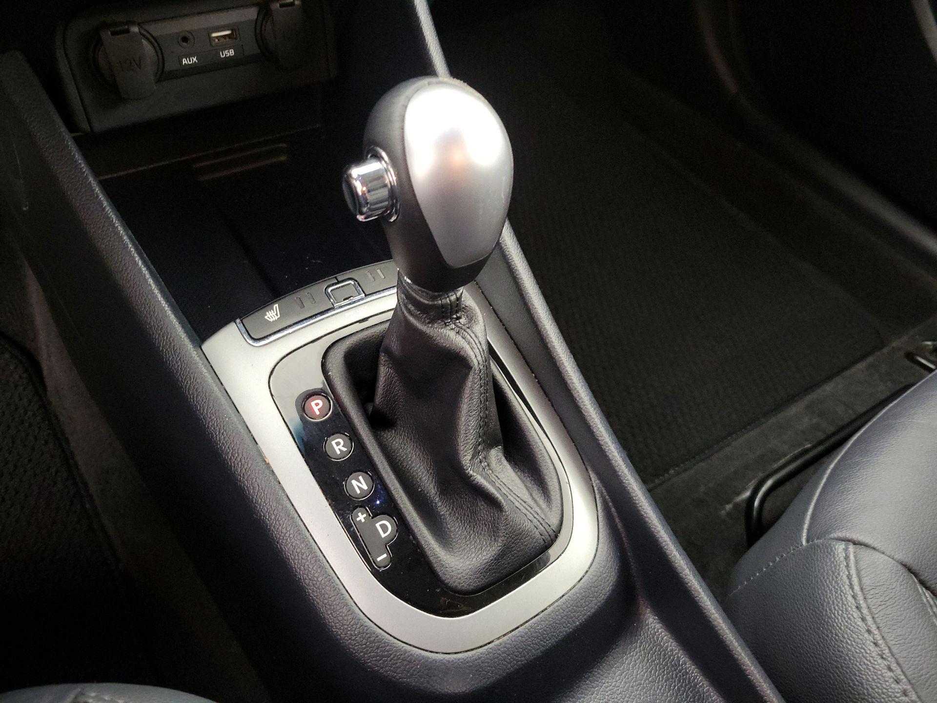 Thumbnail: 2016 Kia Rio - 18