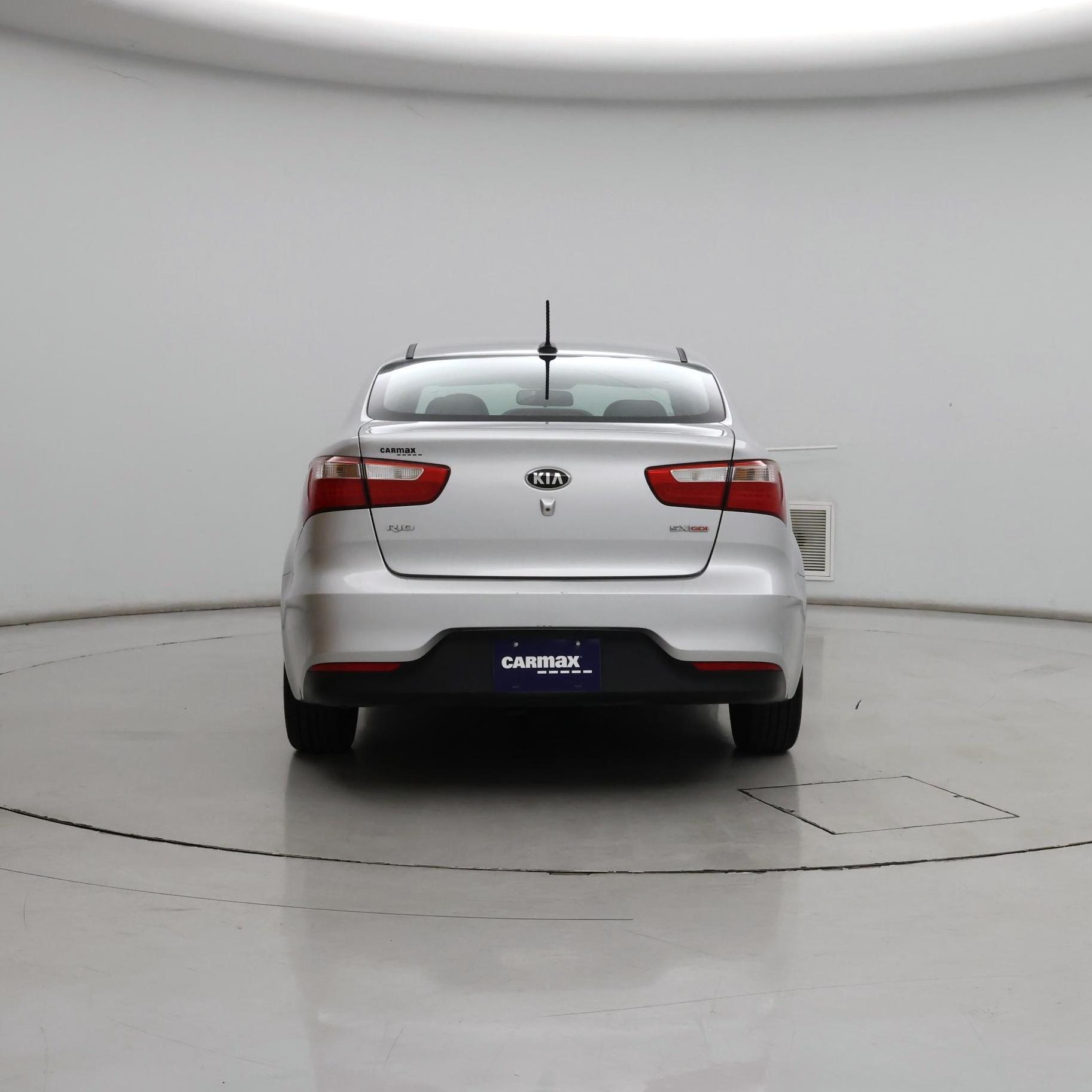 Thumbnail: 2016 Kia Rio - 6