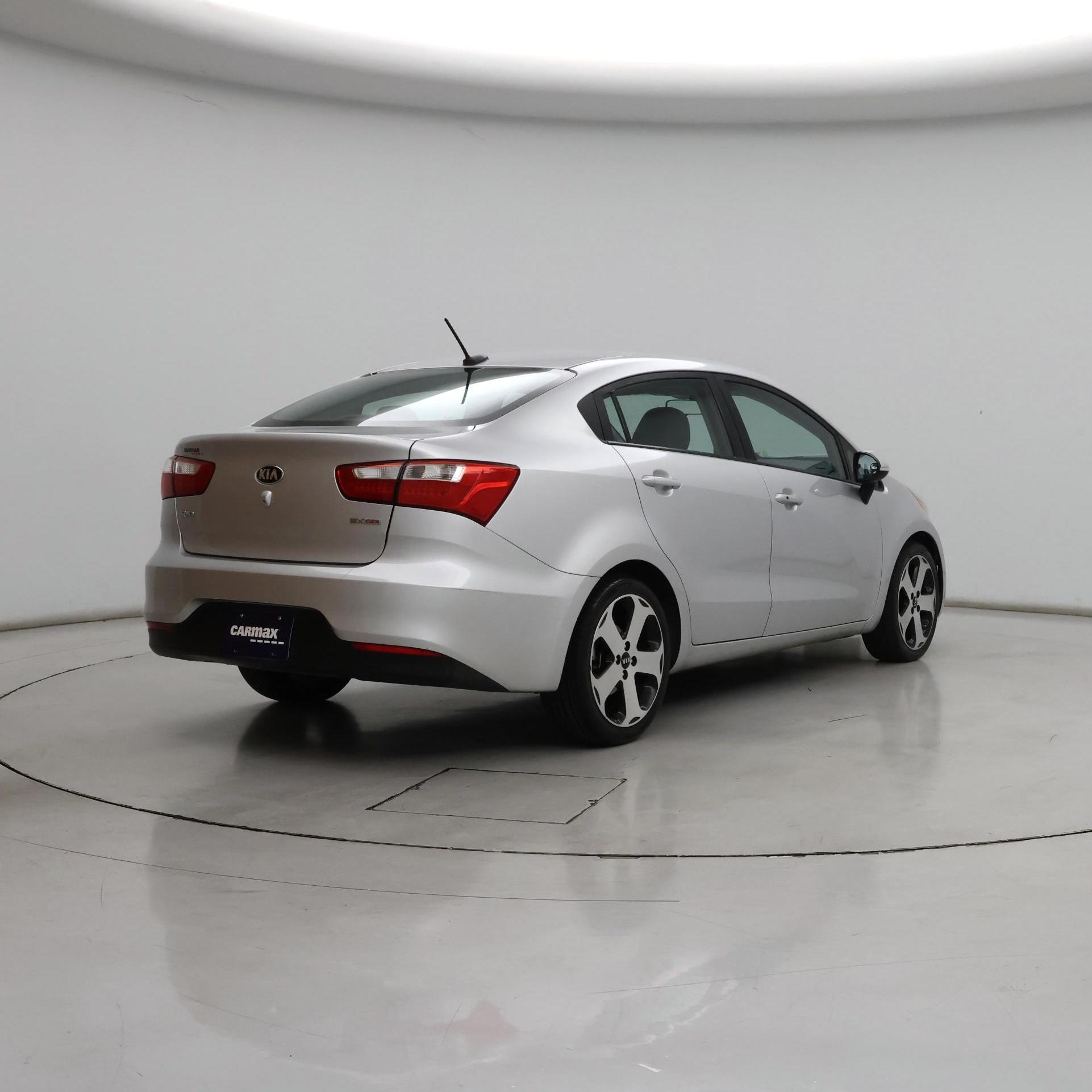 Thumbnail: 2016 Kia Rio - 8