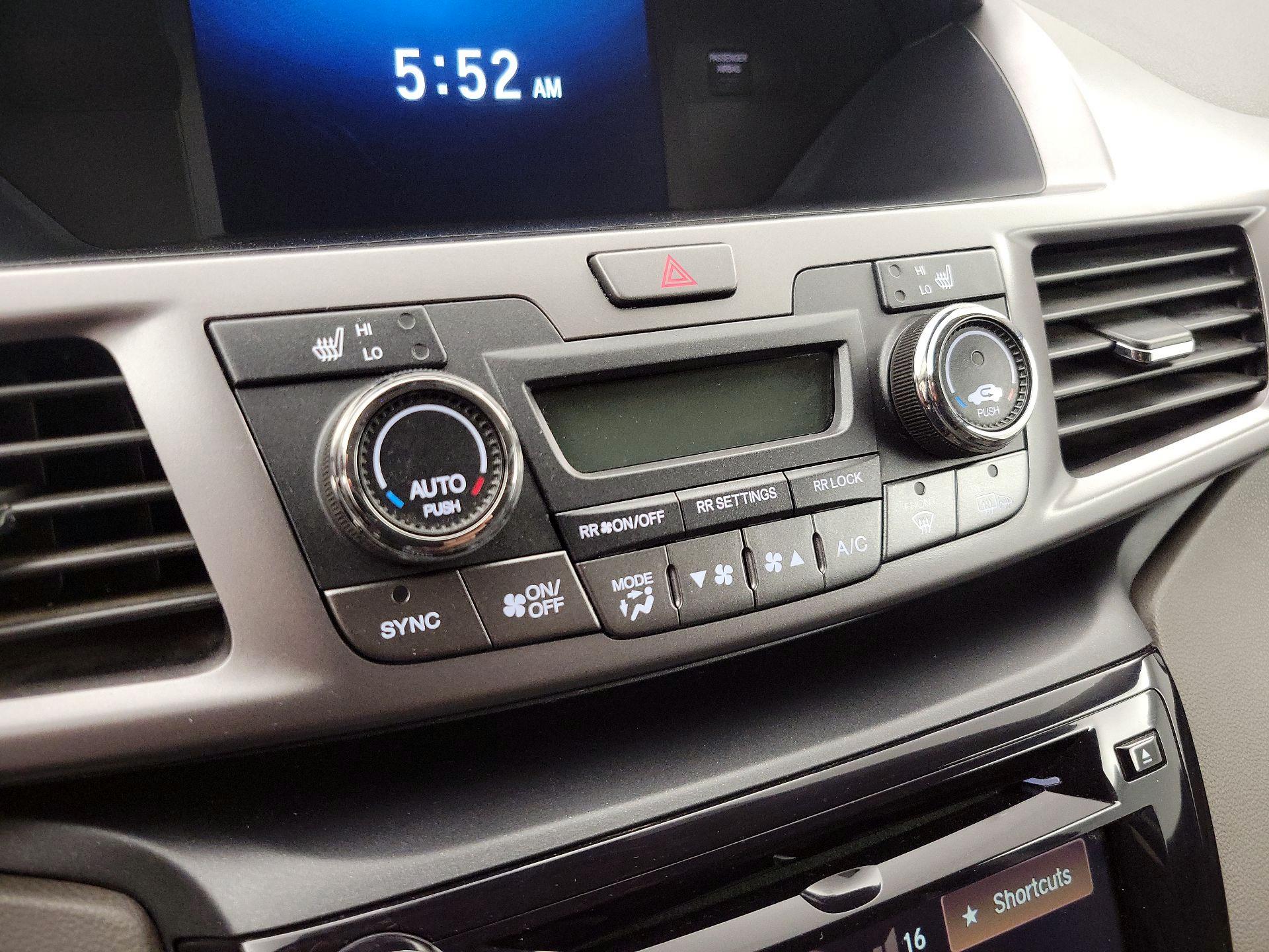 Thumbnail: 2015 Honda Odyssey - 16