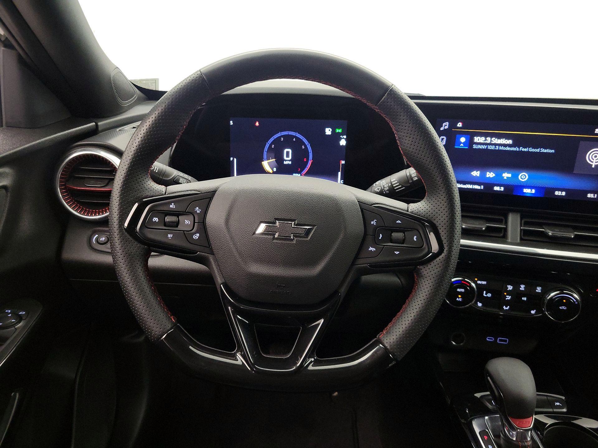 Thumbnail: 2024 Chevrolet Trax - 10