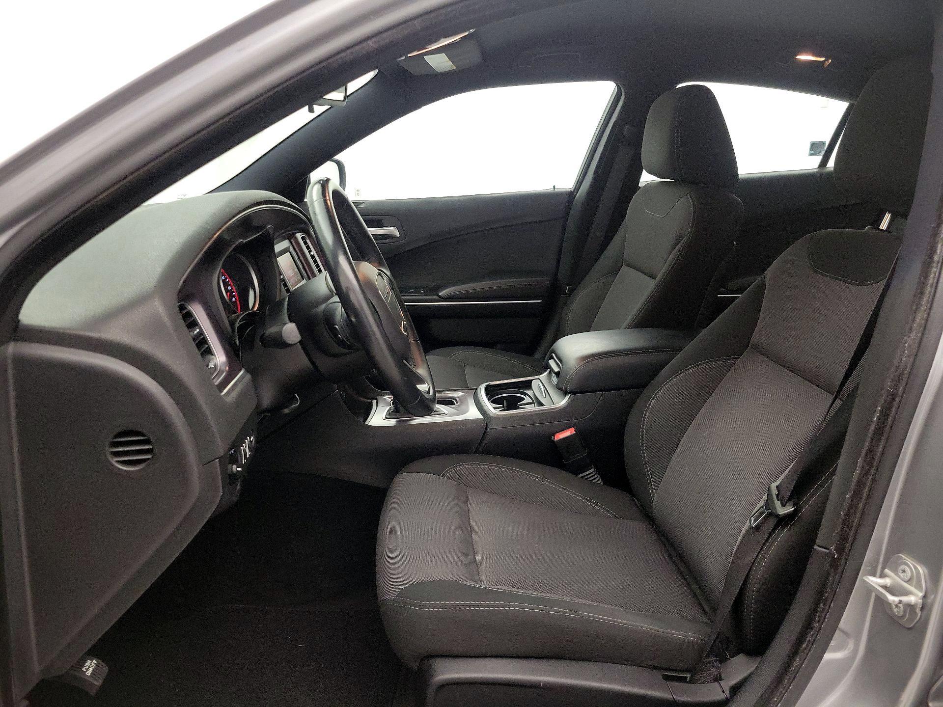 Thumbnail: 2016 Dodge Charger - 11