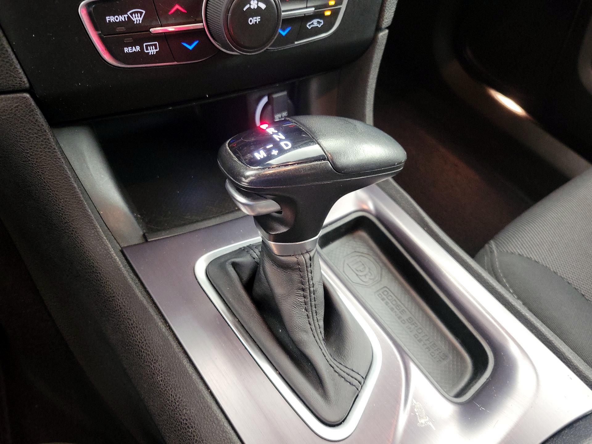 Thumbnail: 2016 Dodge Charger - 16