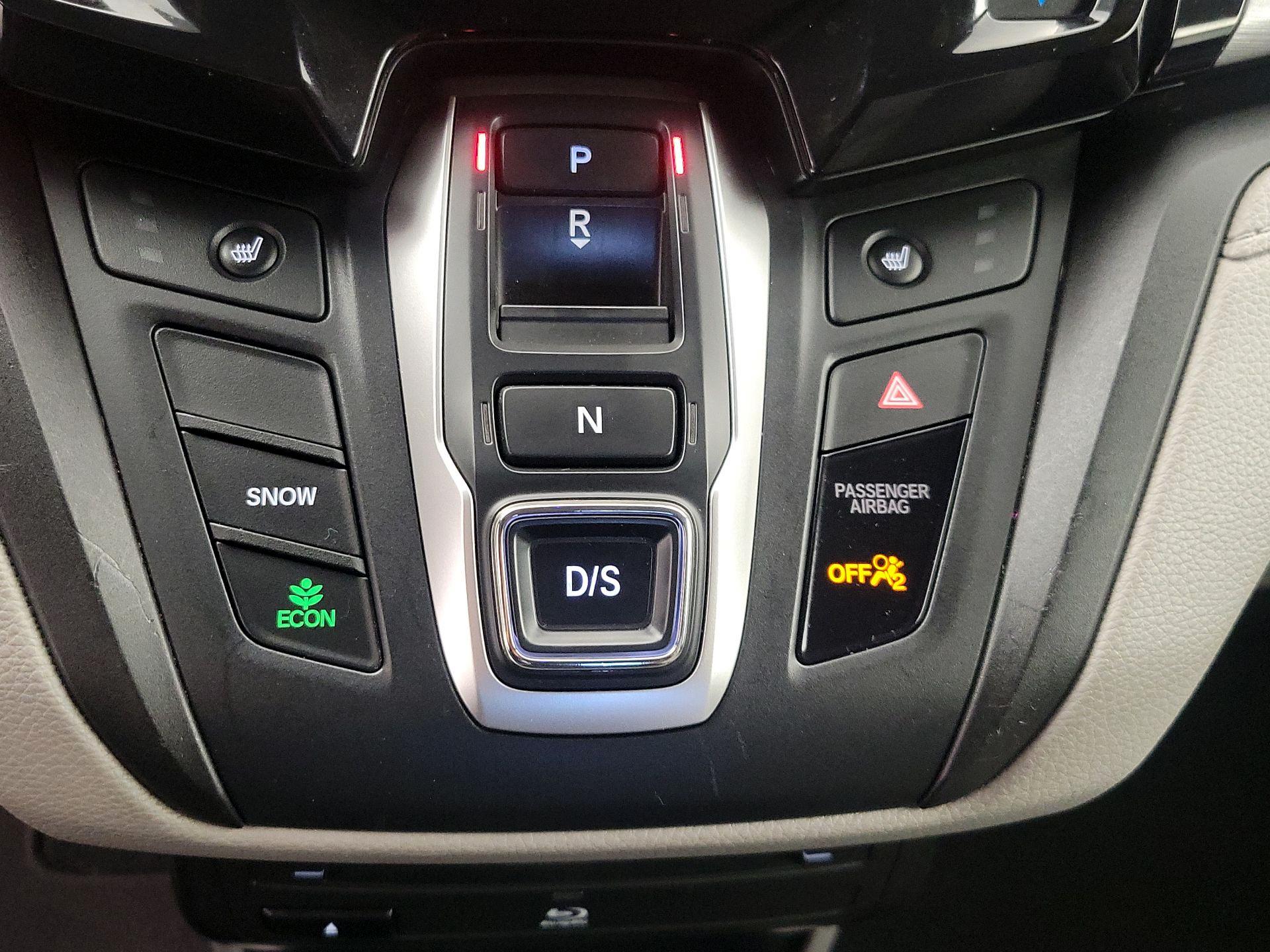 Thumbnail: 2018 Honda Odyssey - 18
