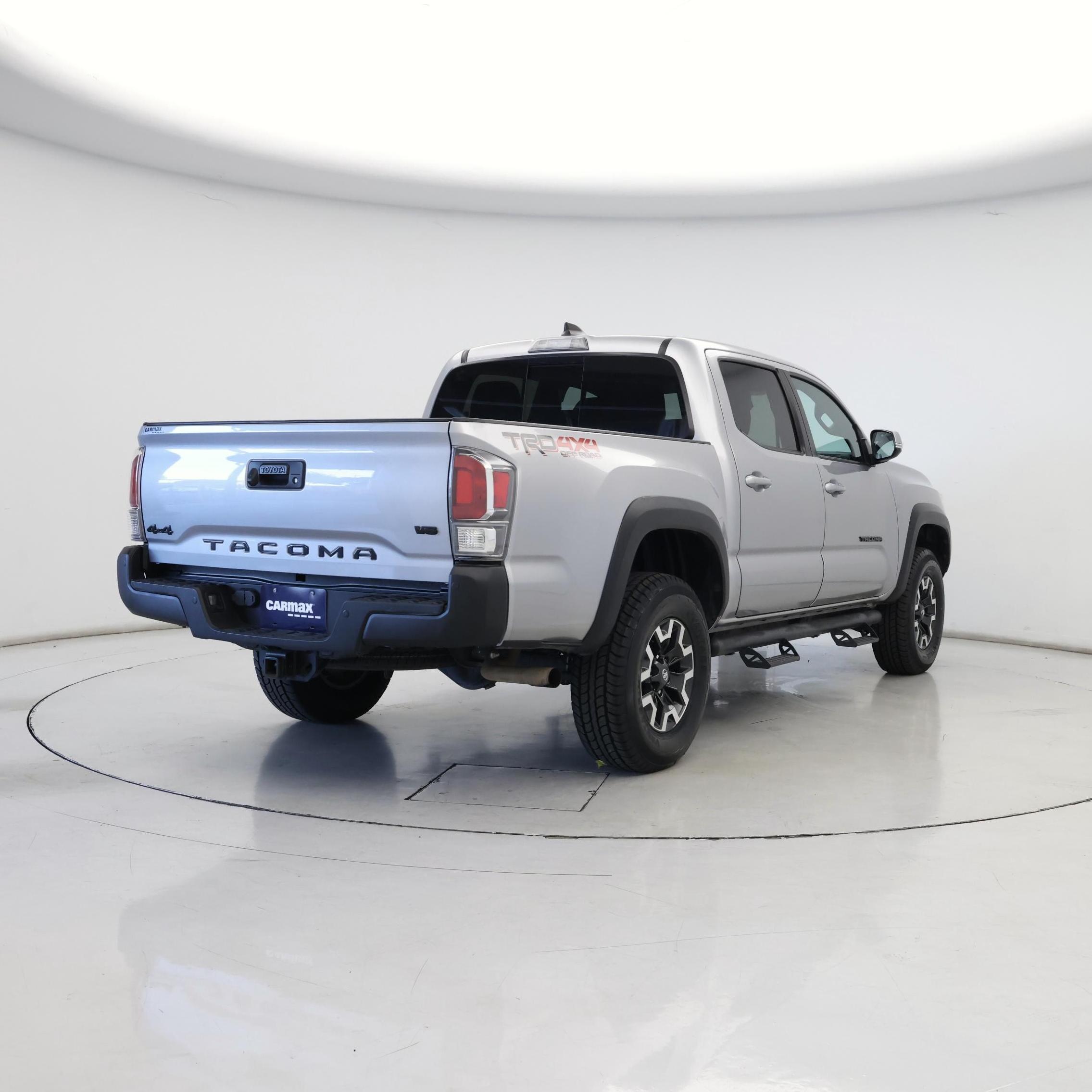Thumbnail: 2020 Toyota Tacoma - 8