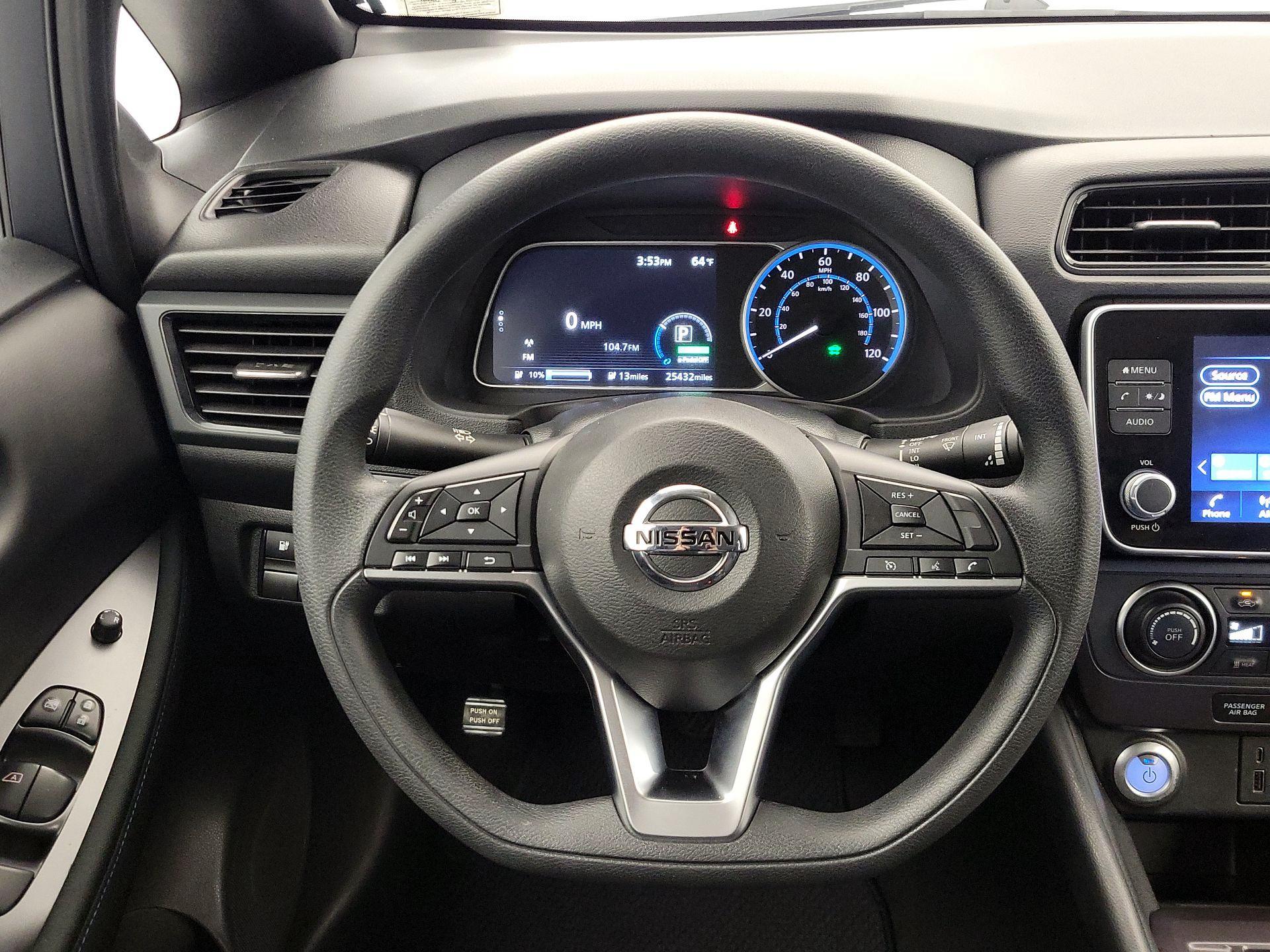 Thumbnail: 2022 Nissan Leaf - 10