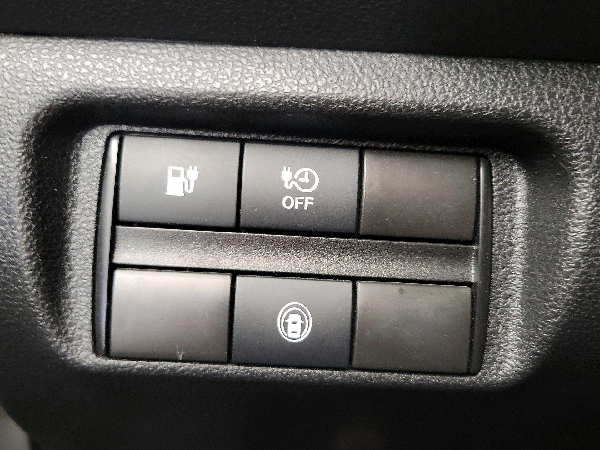 Thumbnail: 2022 Nissan Leaf - 13