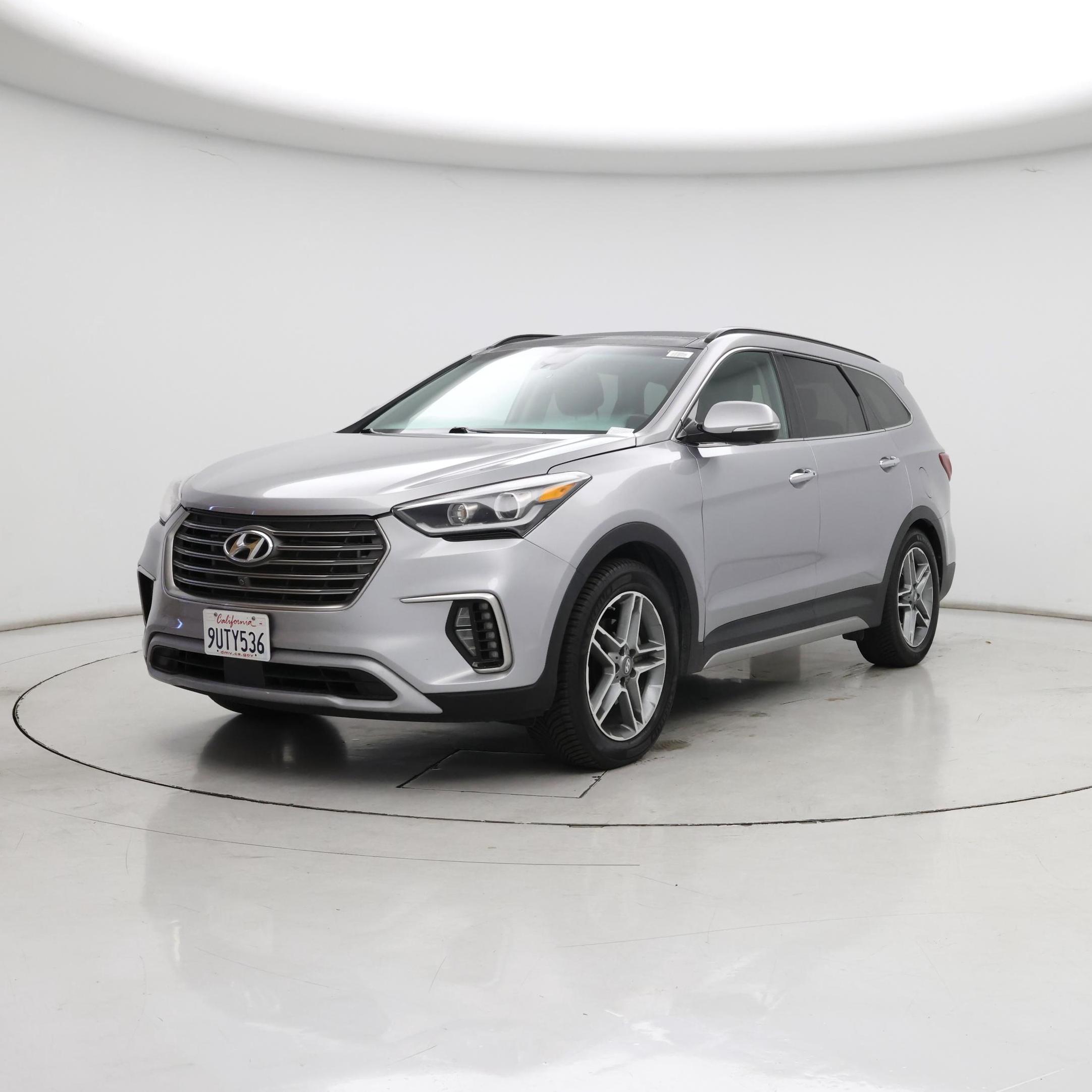 Thumbnail: 2017 Hyundai Santa Fe - 4
